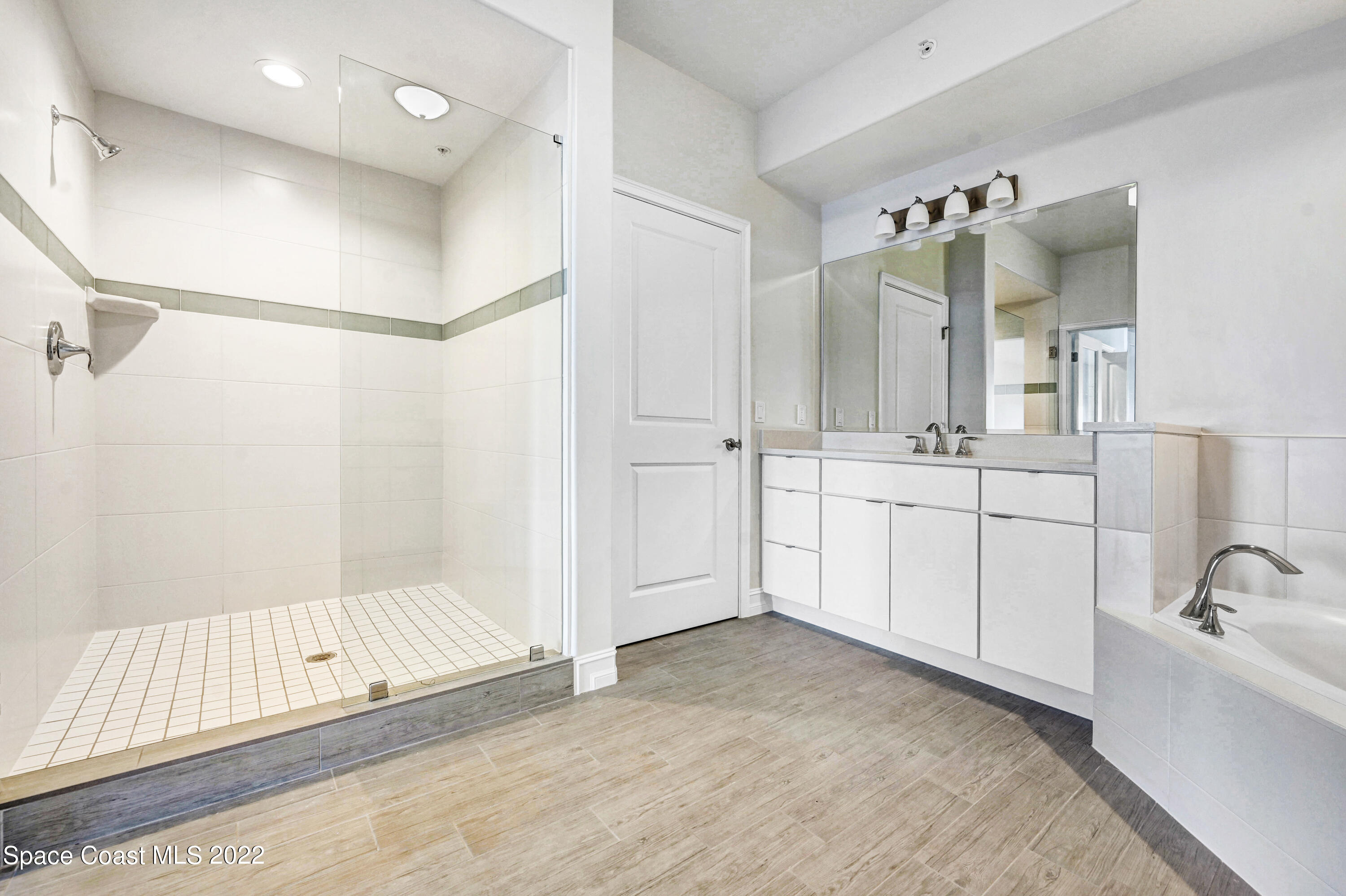 1435 S Harbor City Boulevard, 304