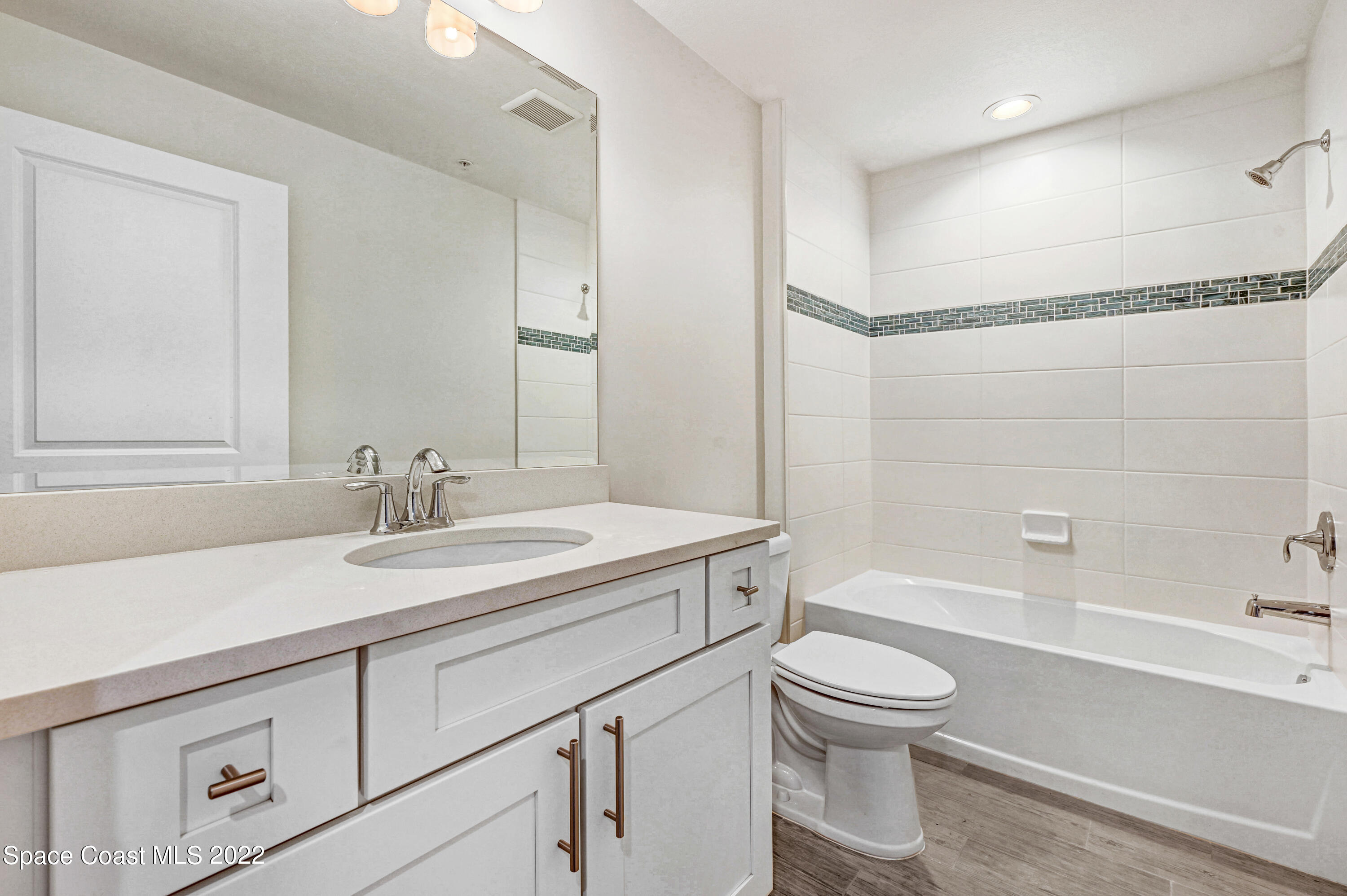 1435 S Harbor City Boulevard, 304