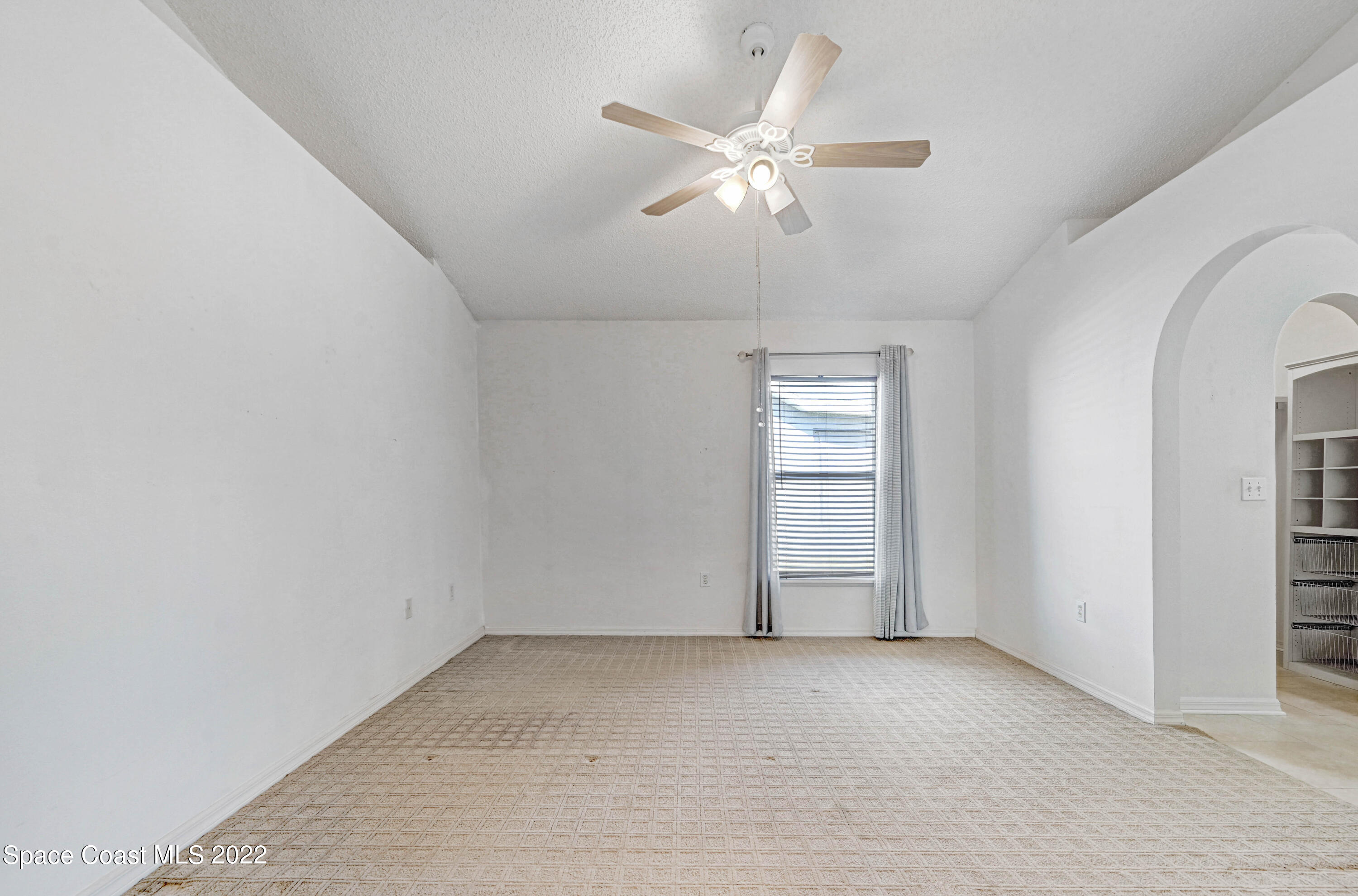 2025 Redwood Circle