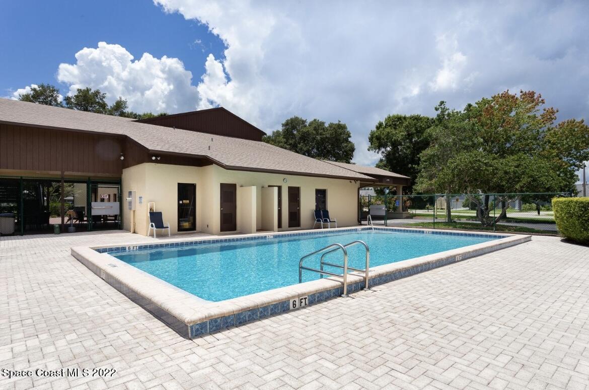 7820 Shadowood Drive, 316