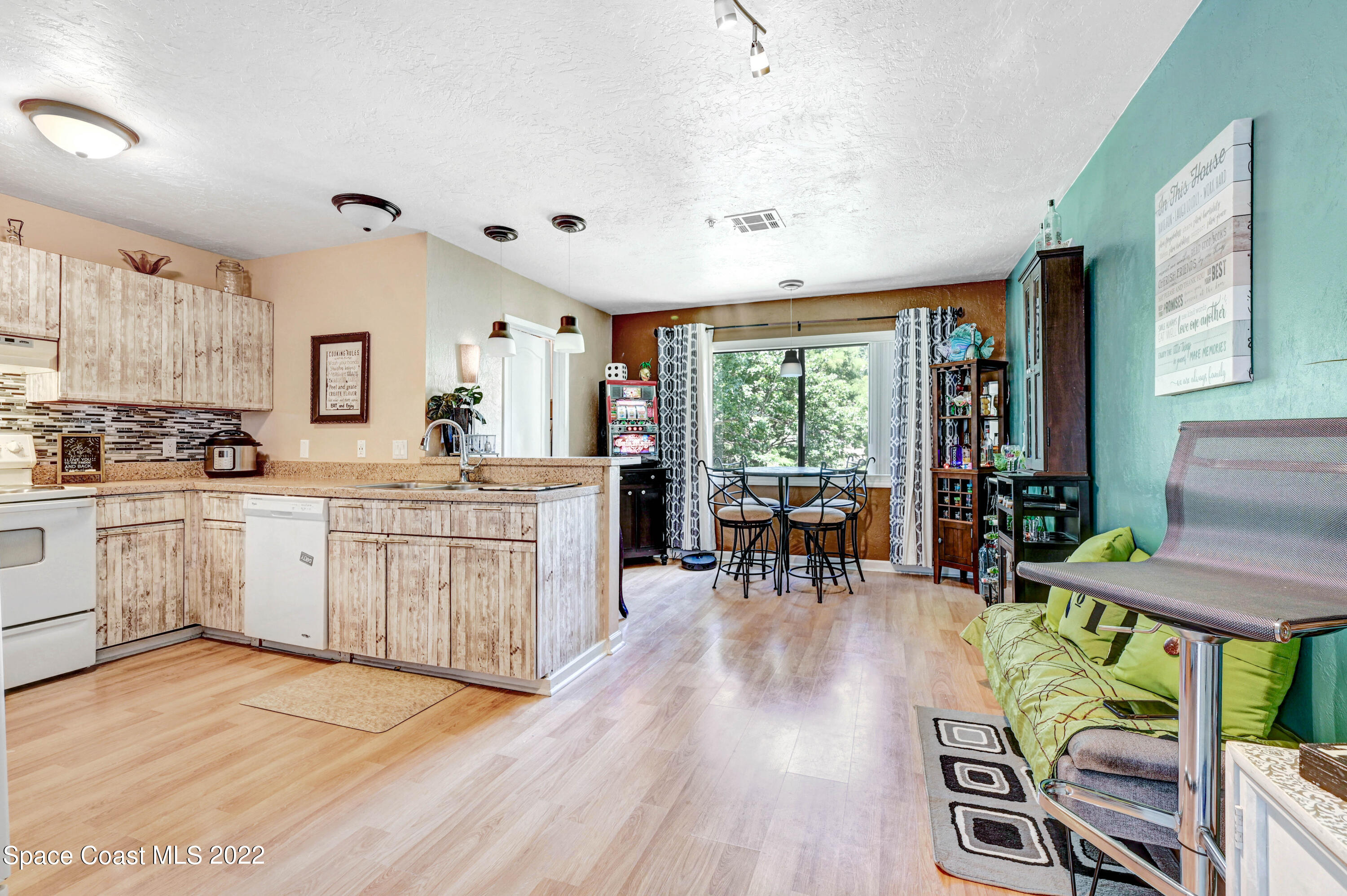 7820 Shadowood Drive, 316