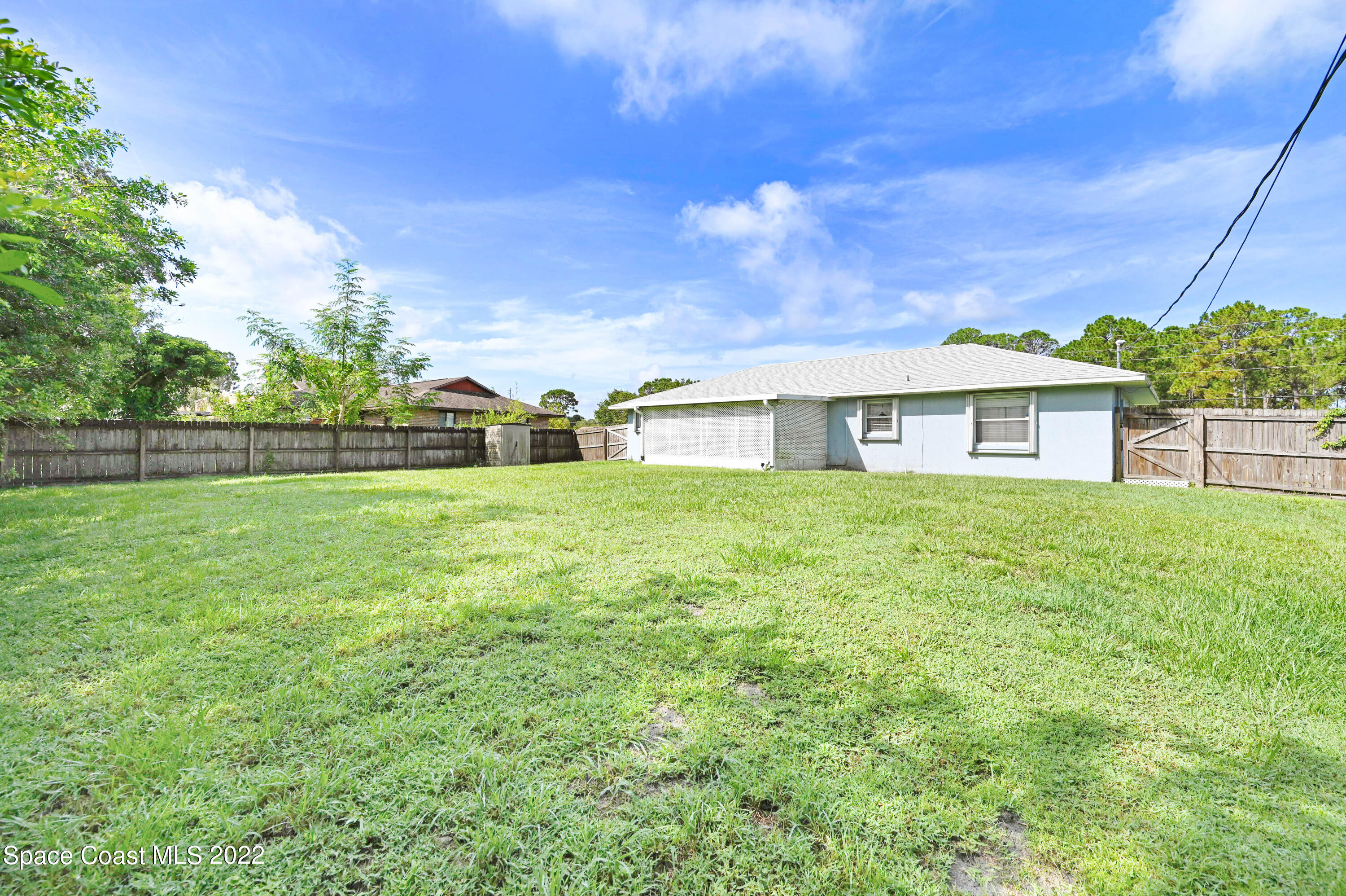 1867 Jupiter Boulevard SW