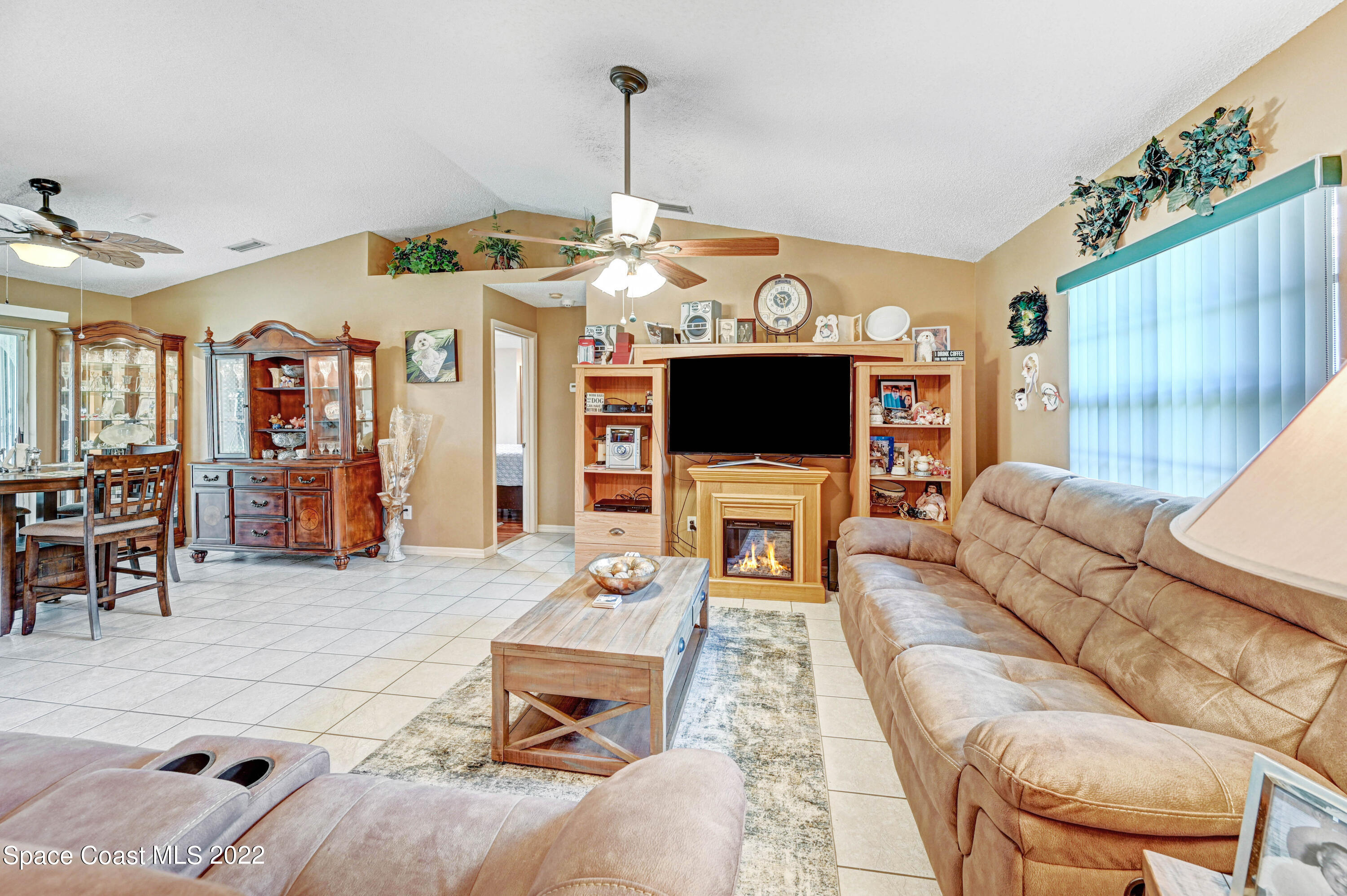 1867 Jupiter Boulevard SW