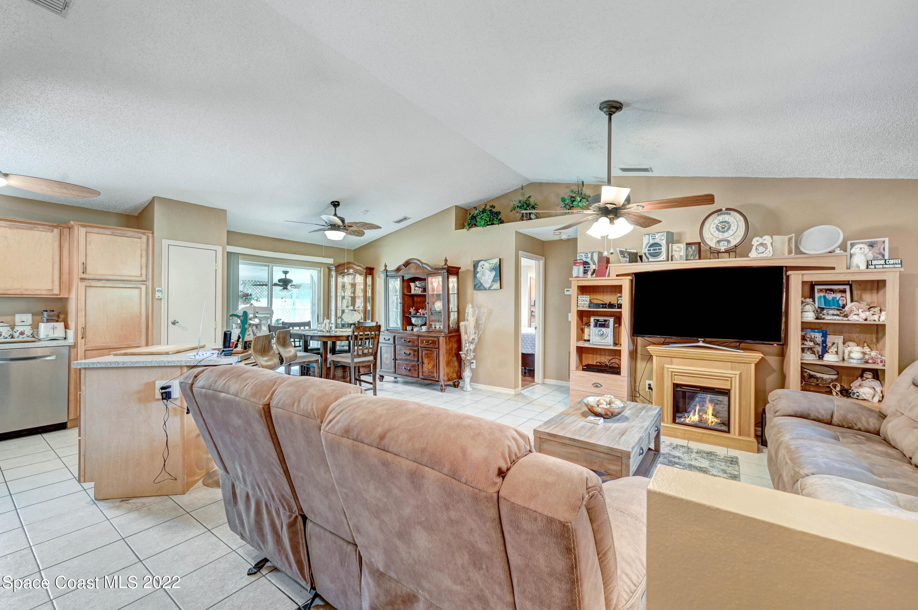 1867 Jupiter Boulevard SW