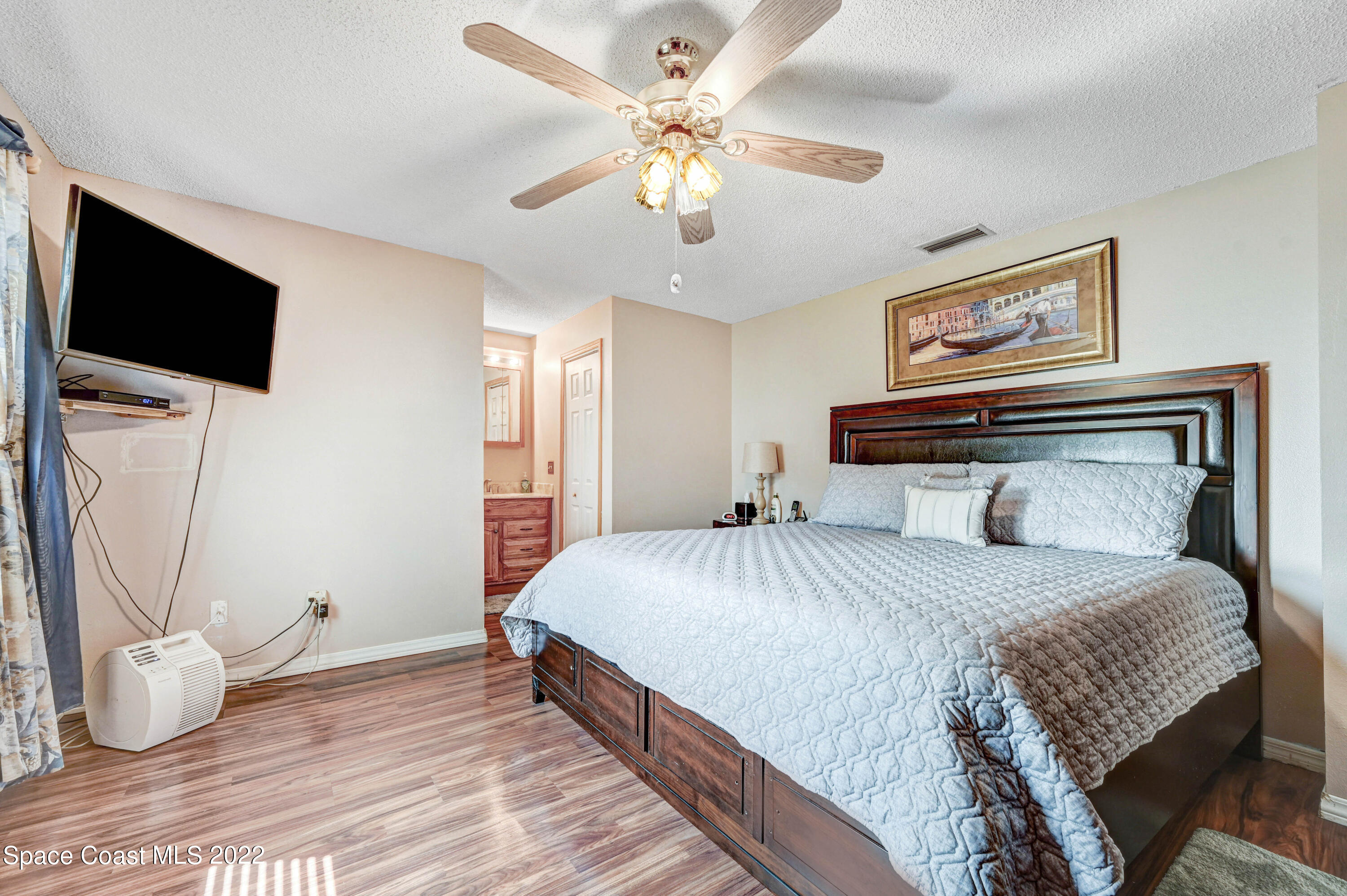 1867 Jupiter Boulevard SW