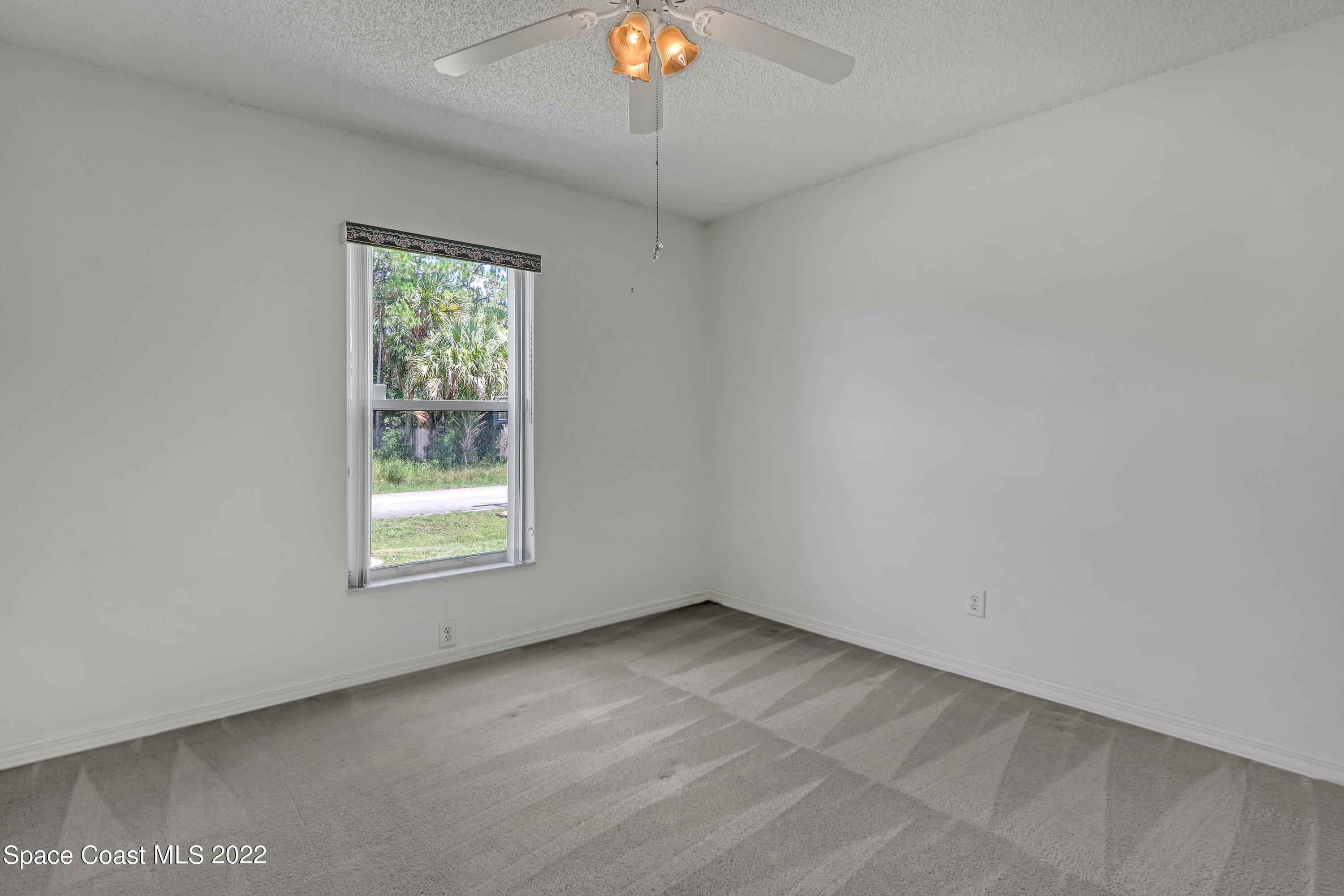 1684 Carbondale Avenue NW, 44
