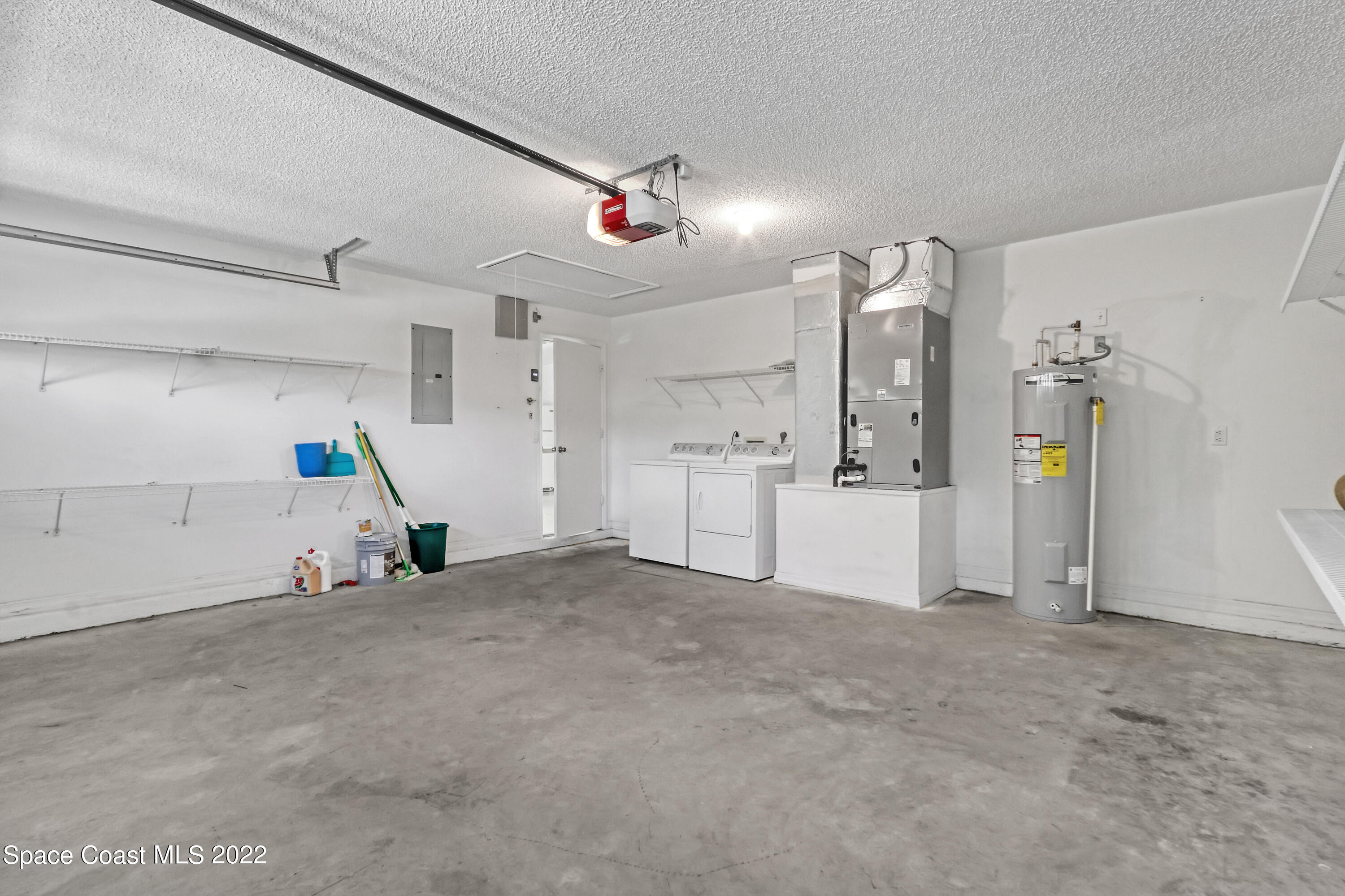 1684 Carbondale Avenue NW, 44