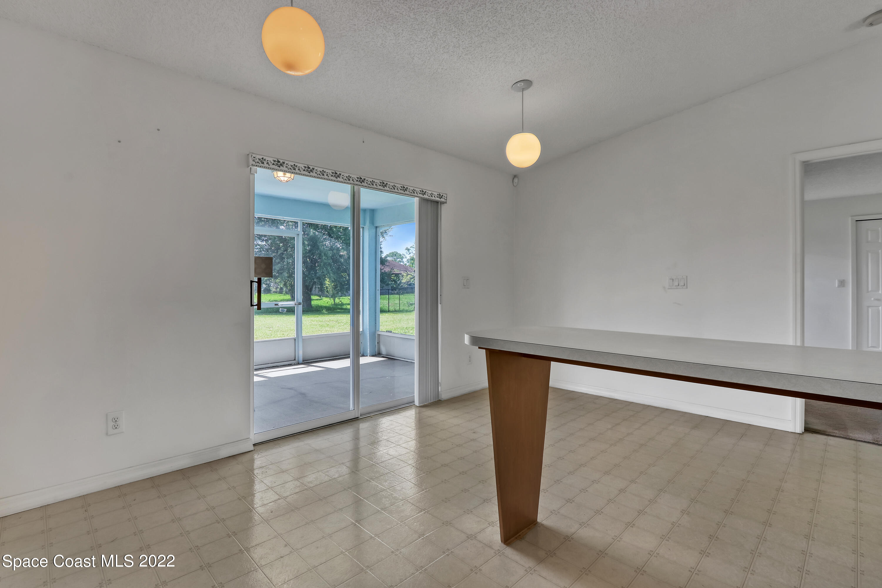 1684 Carbondale Avenue NW, 44