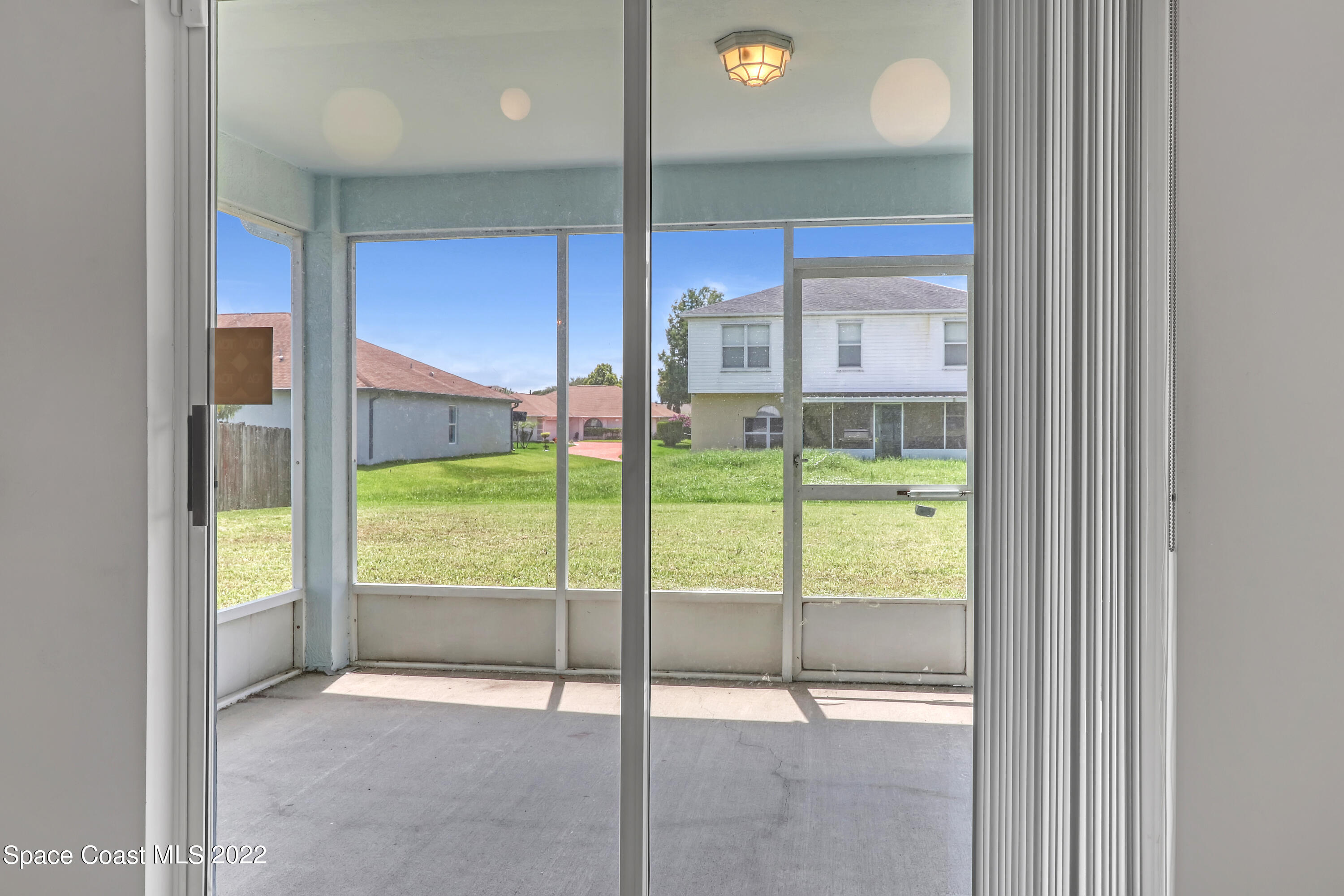 1684 Carbondale Avenue NW, 44