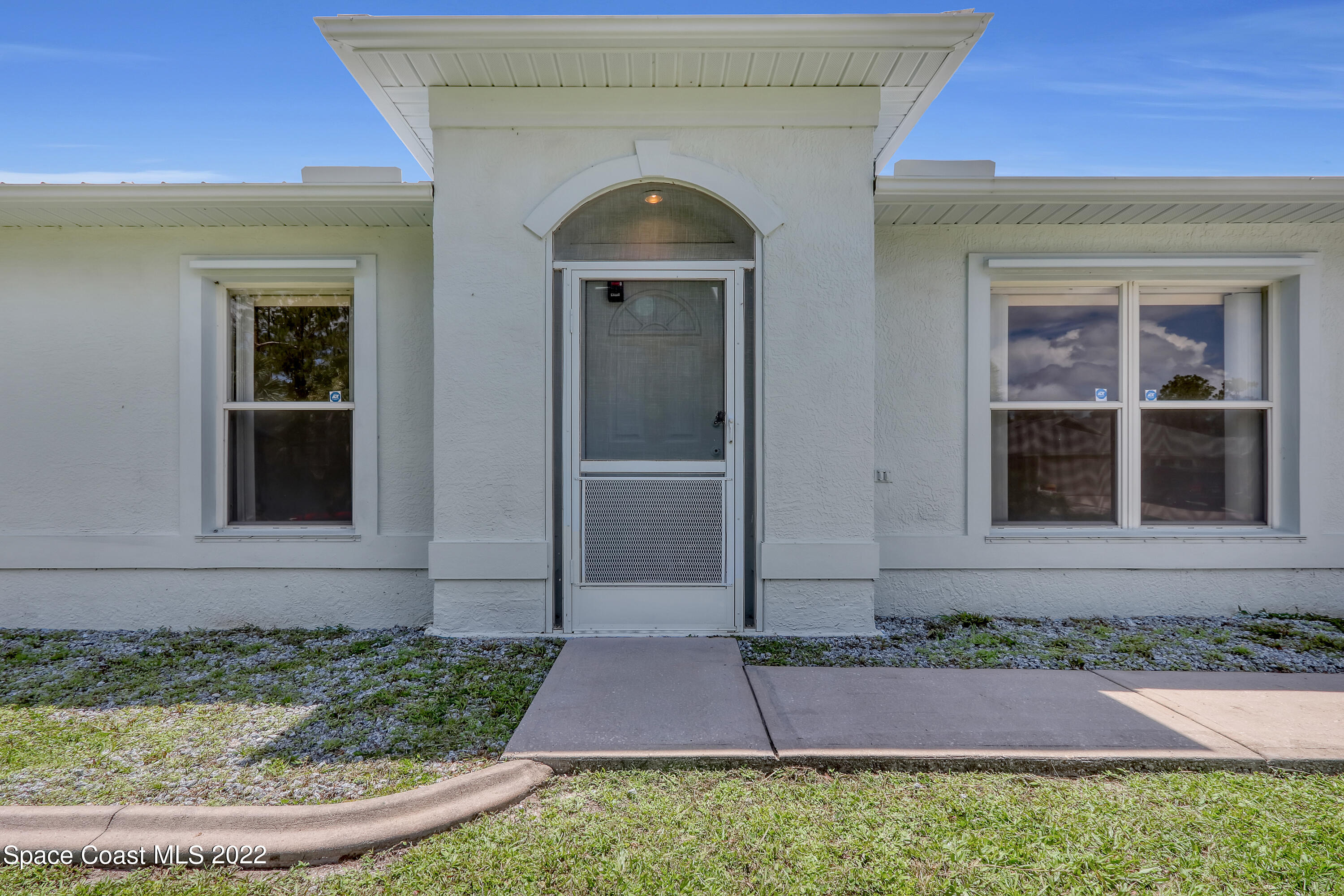 1684 Carbondale Avenue NW, 44