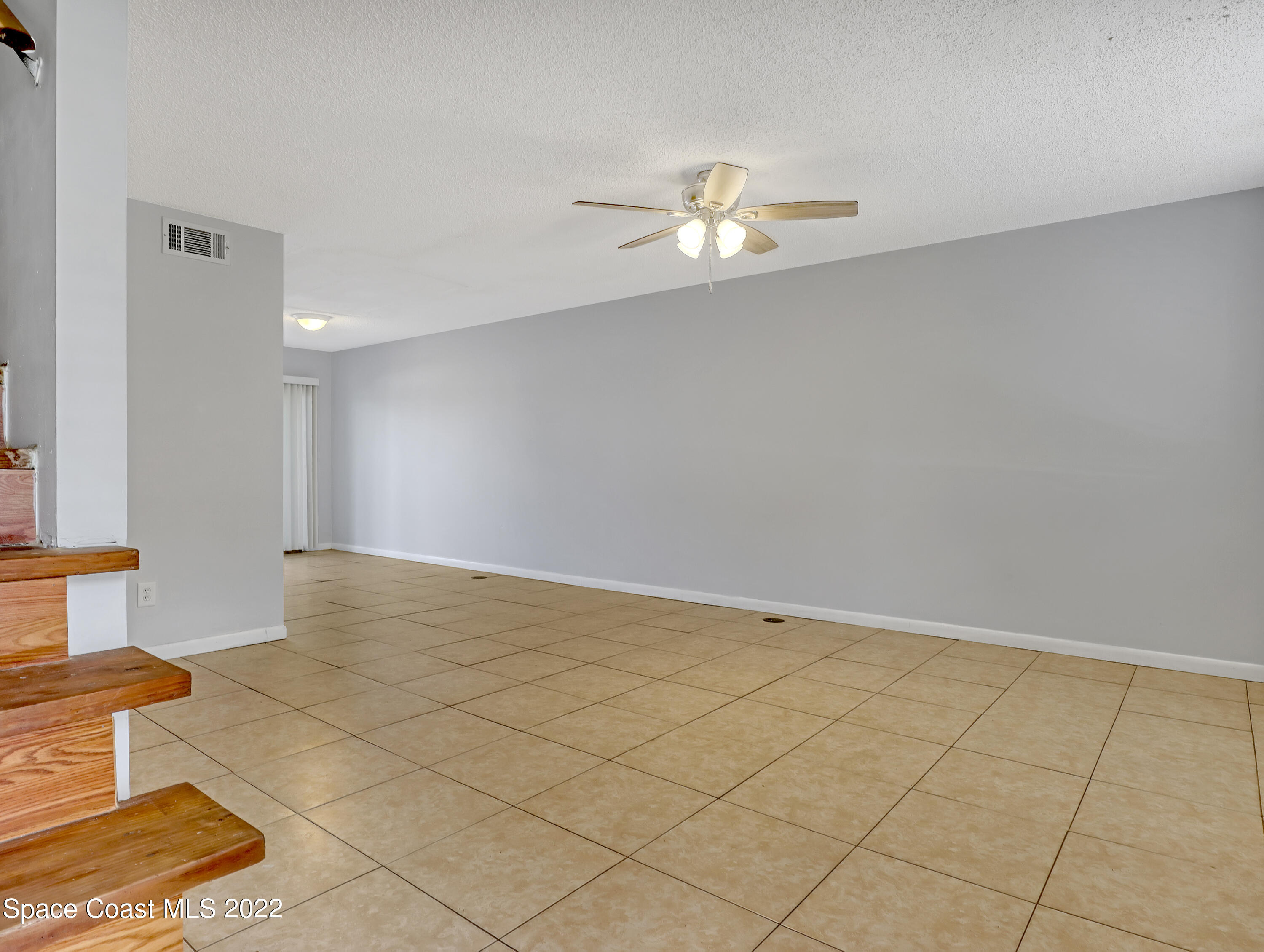 4016 Tree Ridge Lane NE