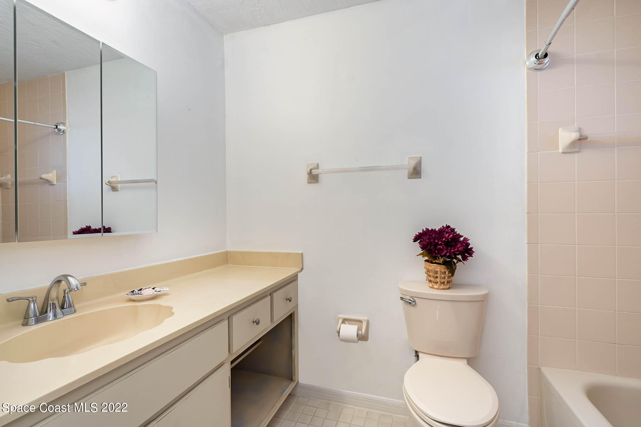 8520 Highway 1, G3