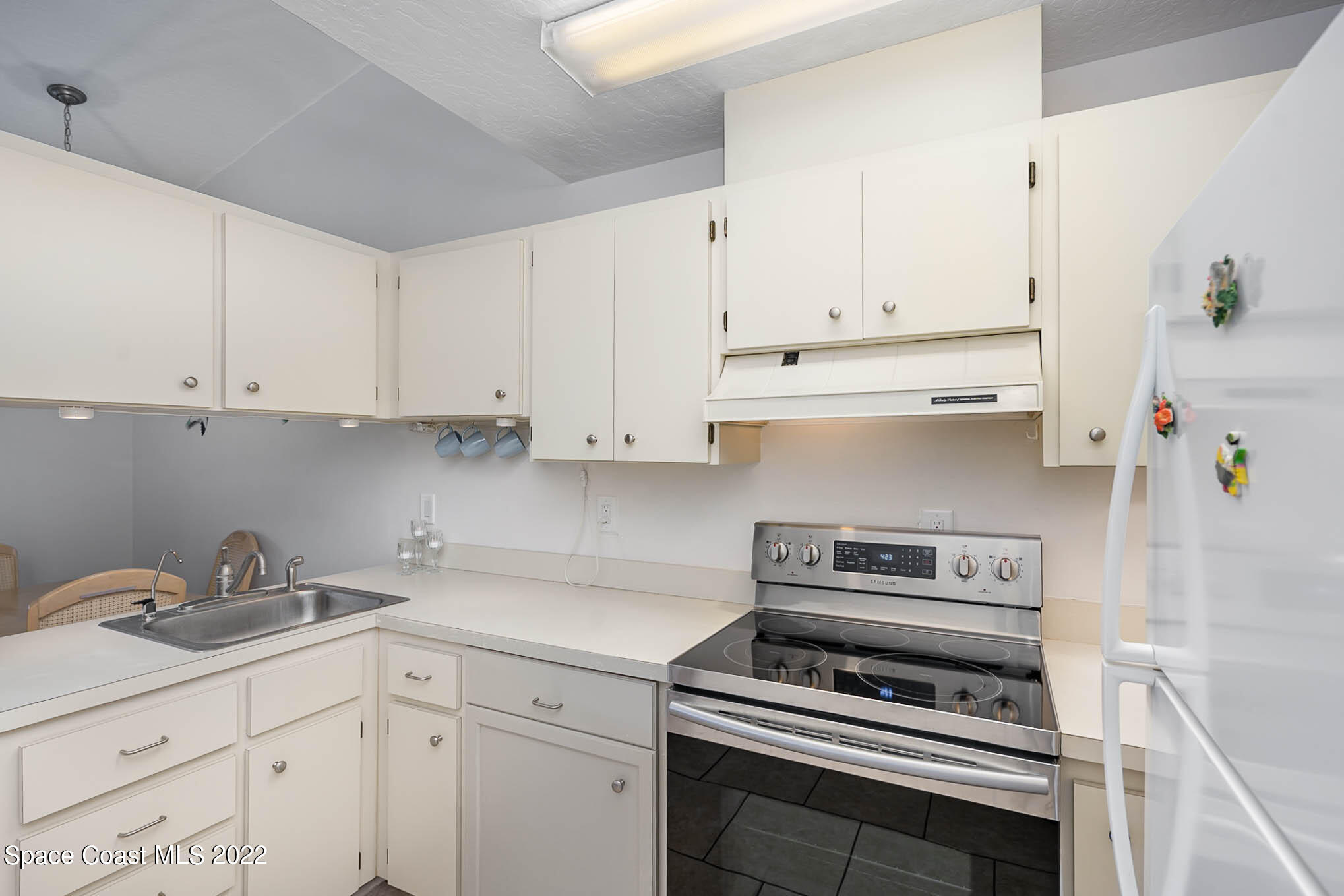 8520 Highway 1, G3