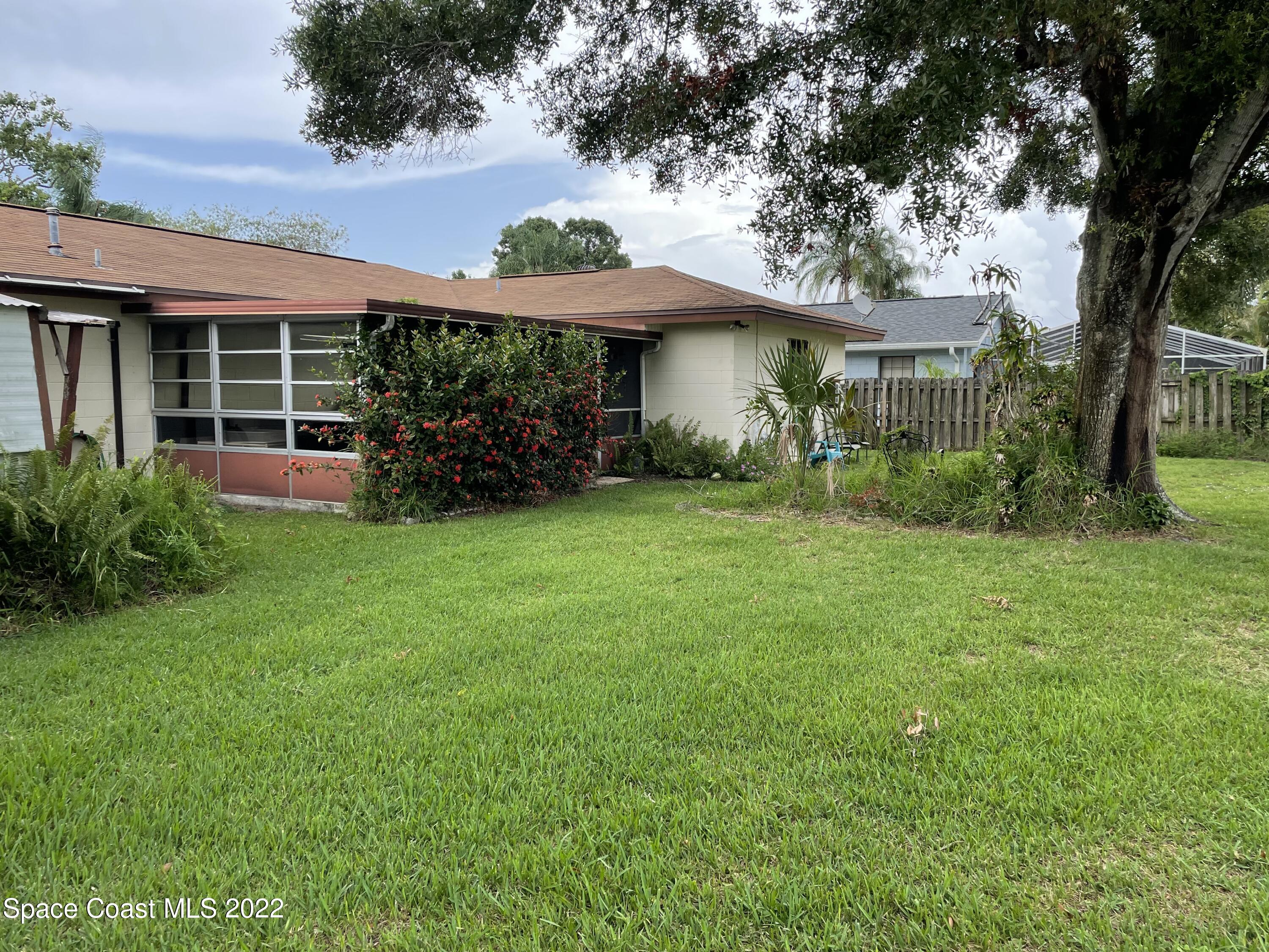2657 Corbusier Drive