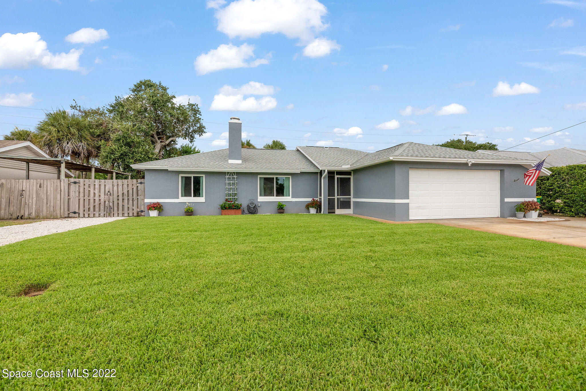 2715 Raintree Lake Circle