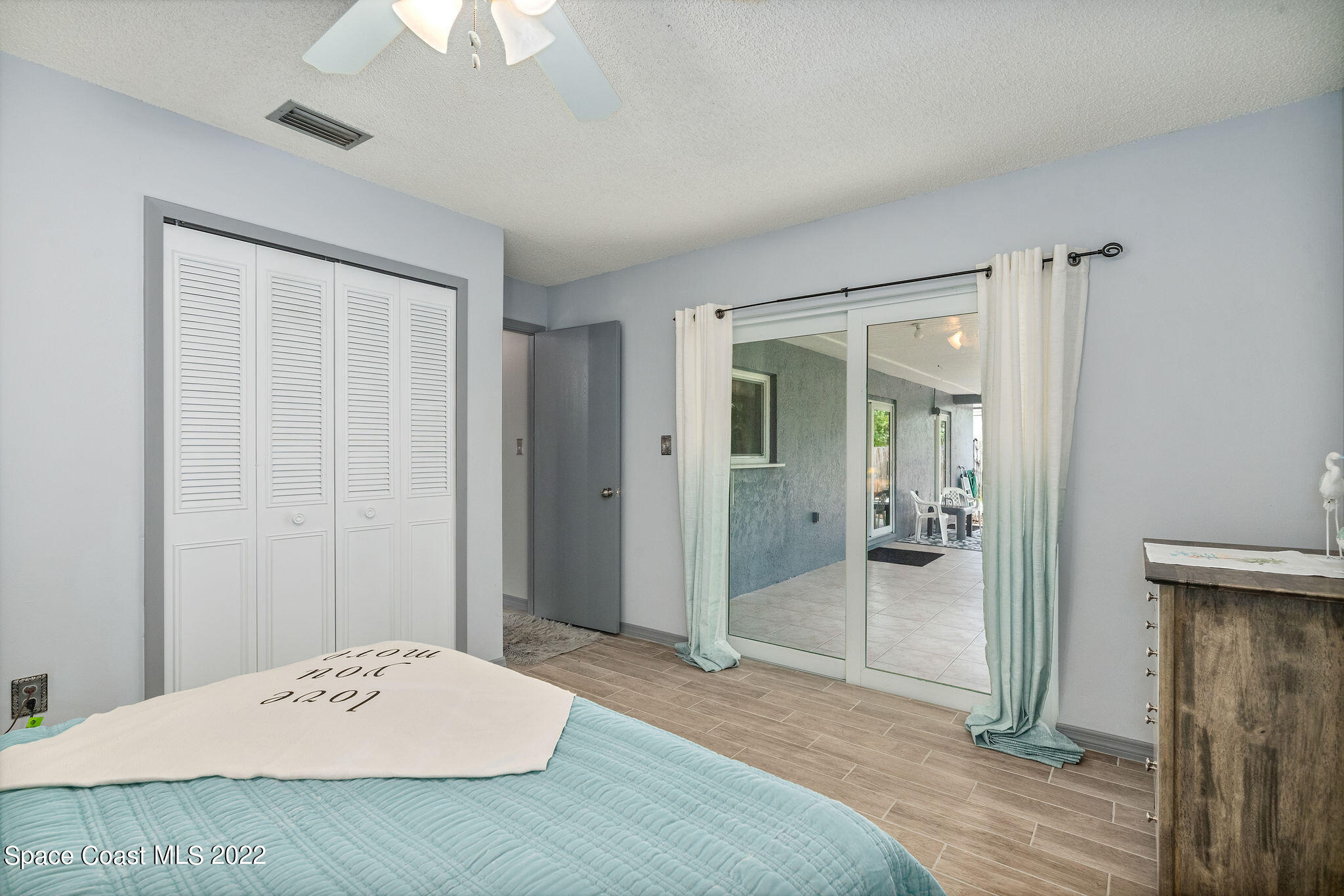 2715 Raintree Lake Circle