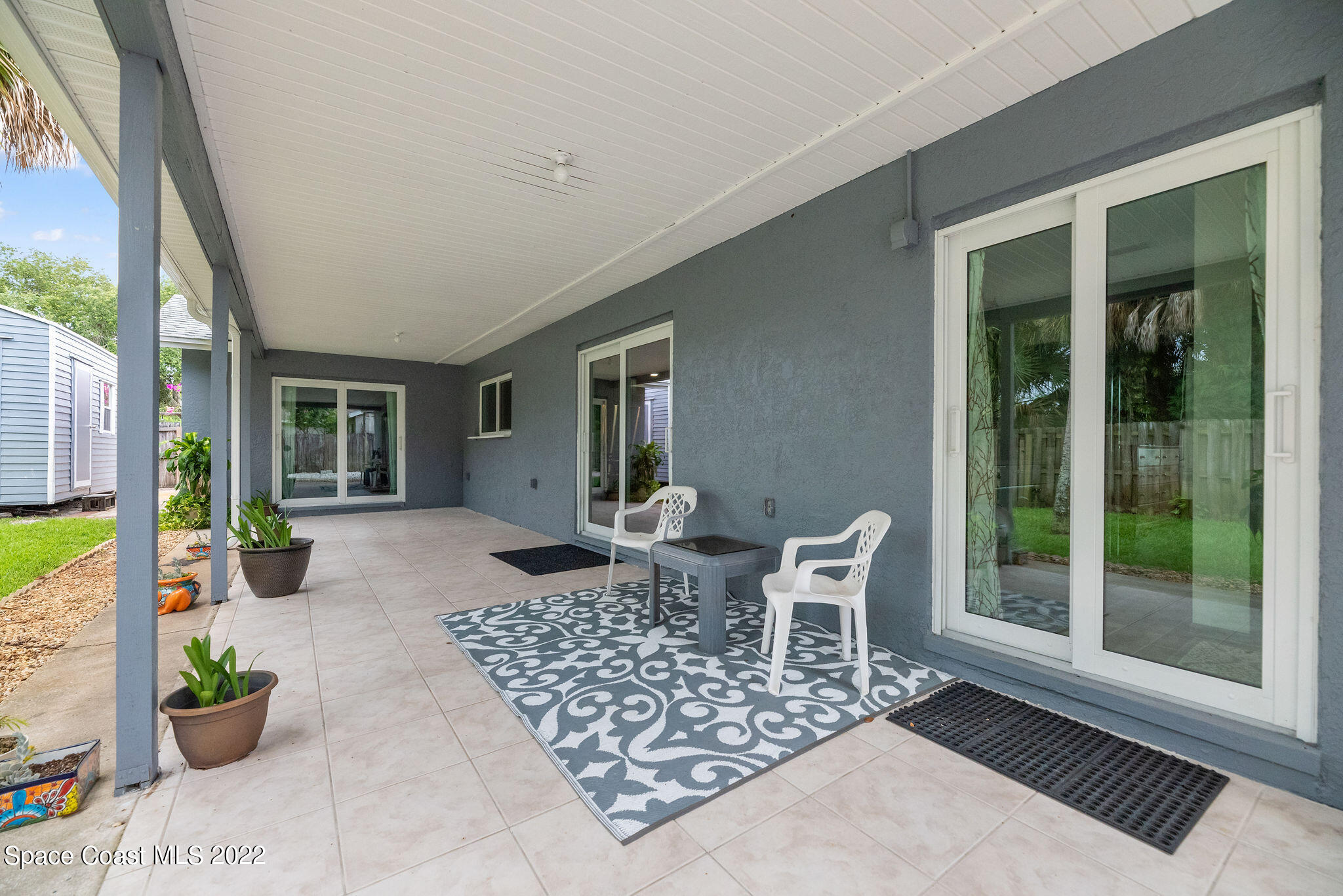 2715 Raintree Lake Circle