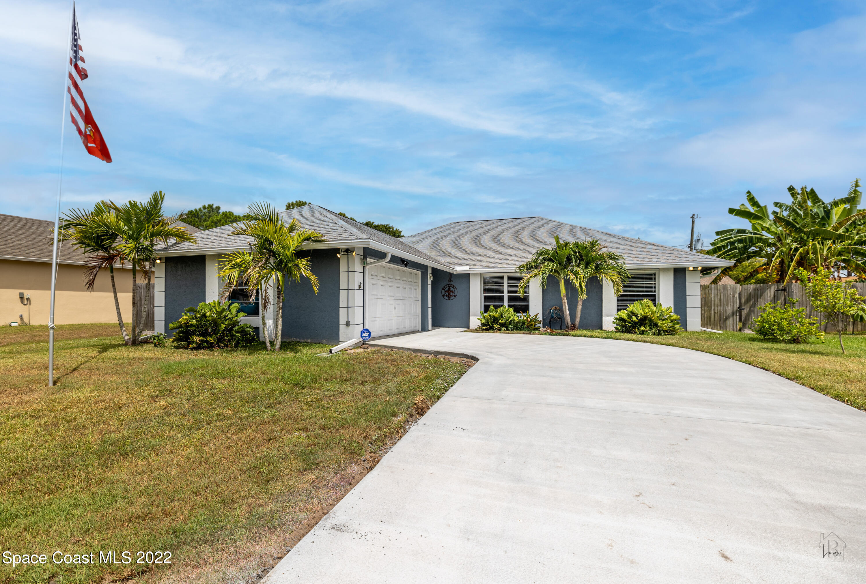 461 Vin Rose Circle SE