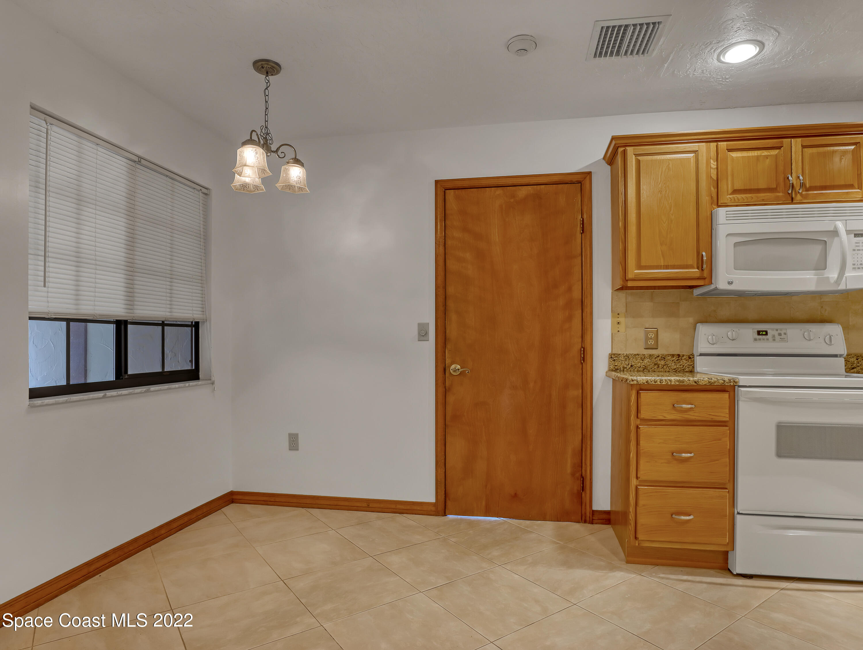 865 Greenwood Manor Circle, 5