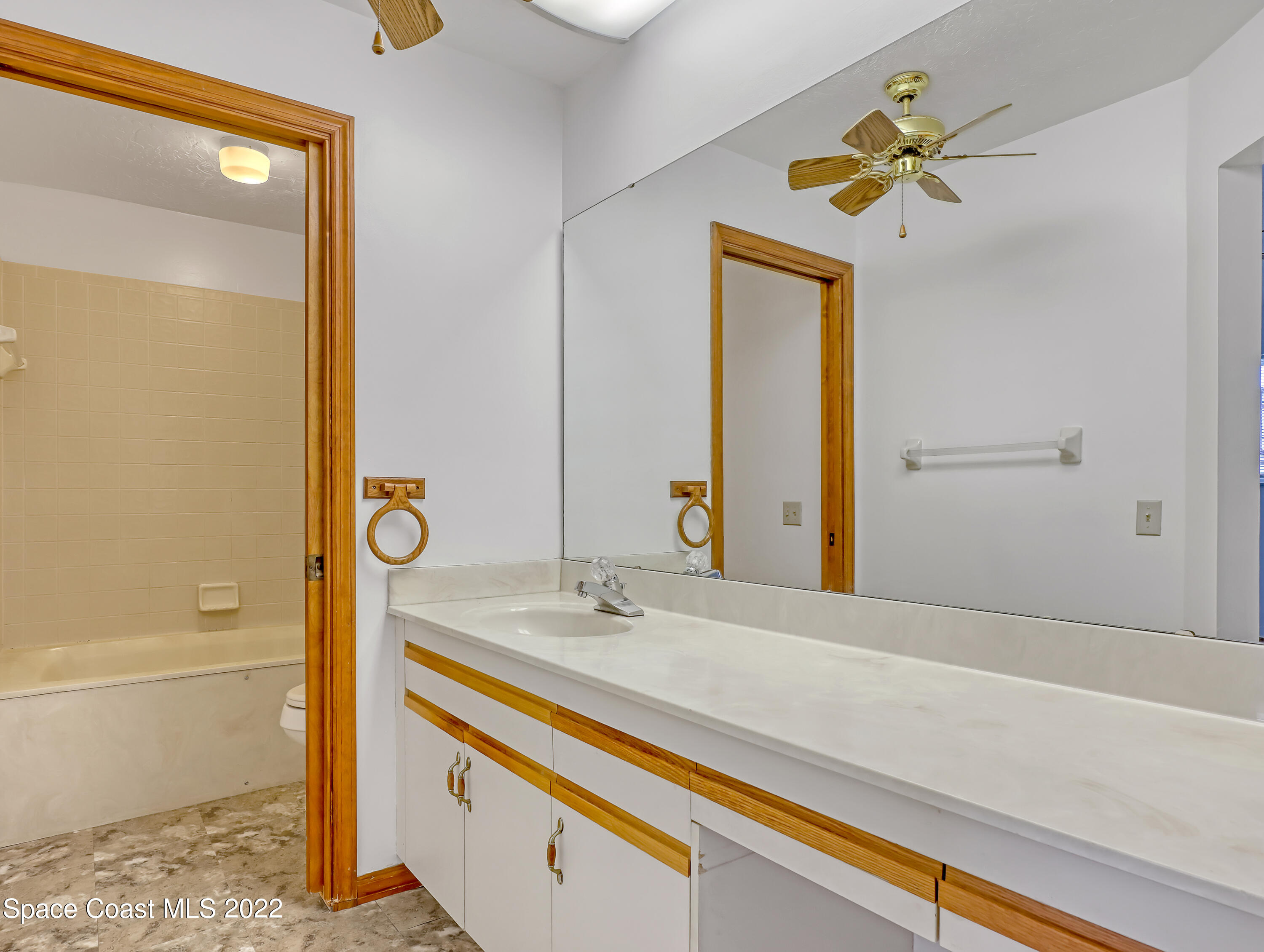 865 Greenwood Manor Circle, 5