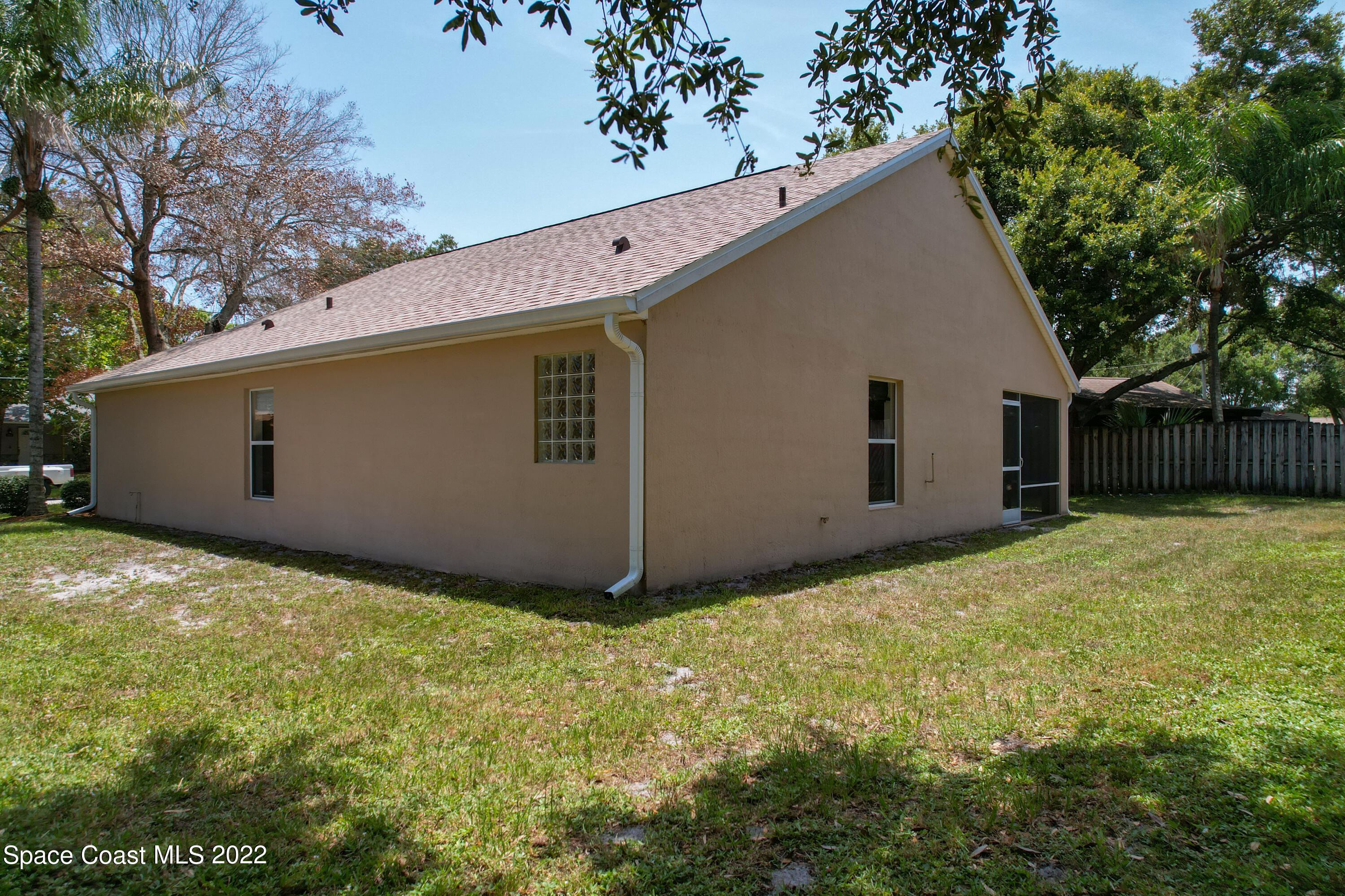 854 Belhurst Lane