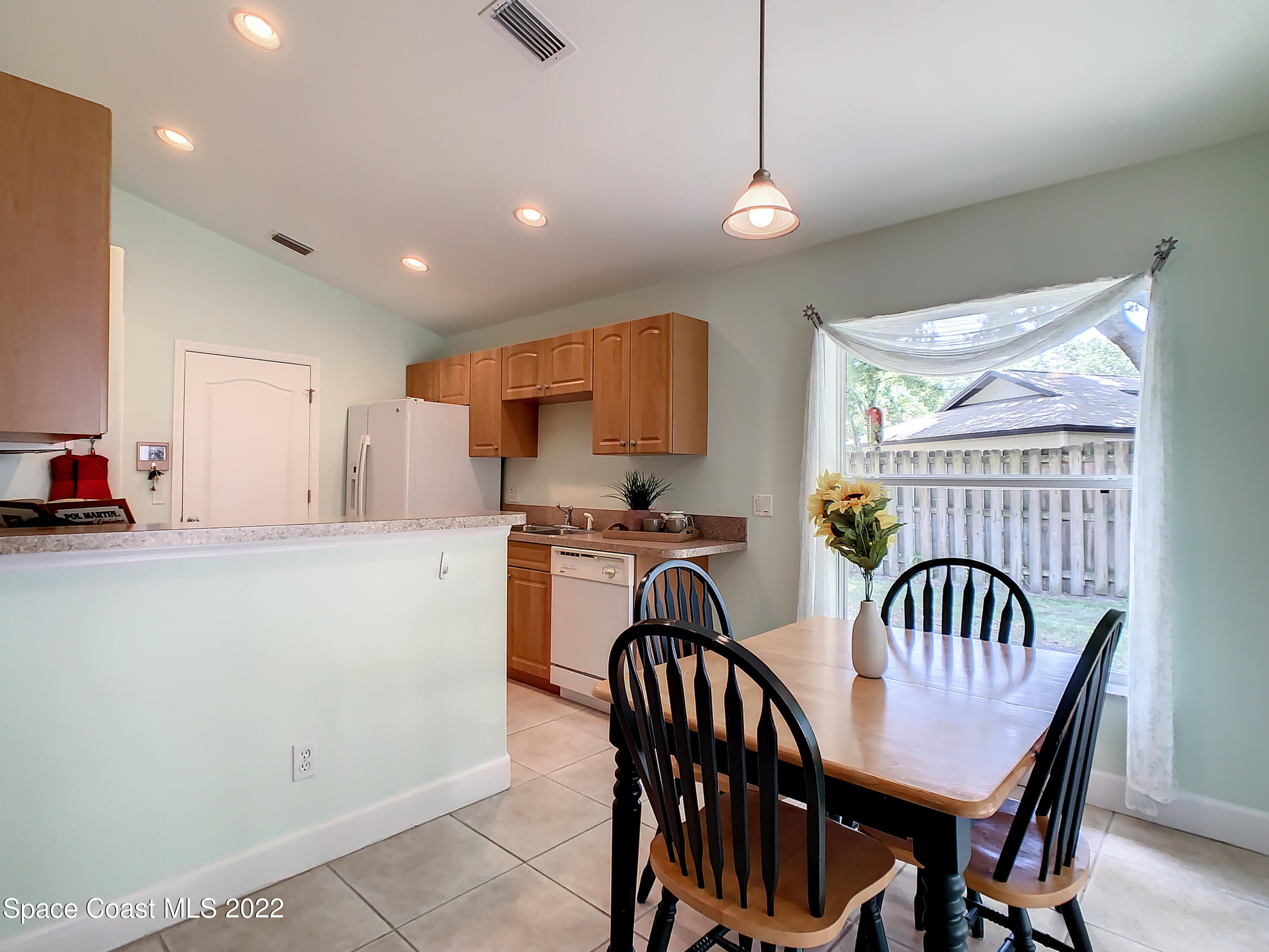 854 Belhurst Lane