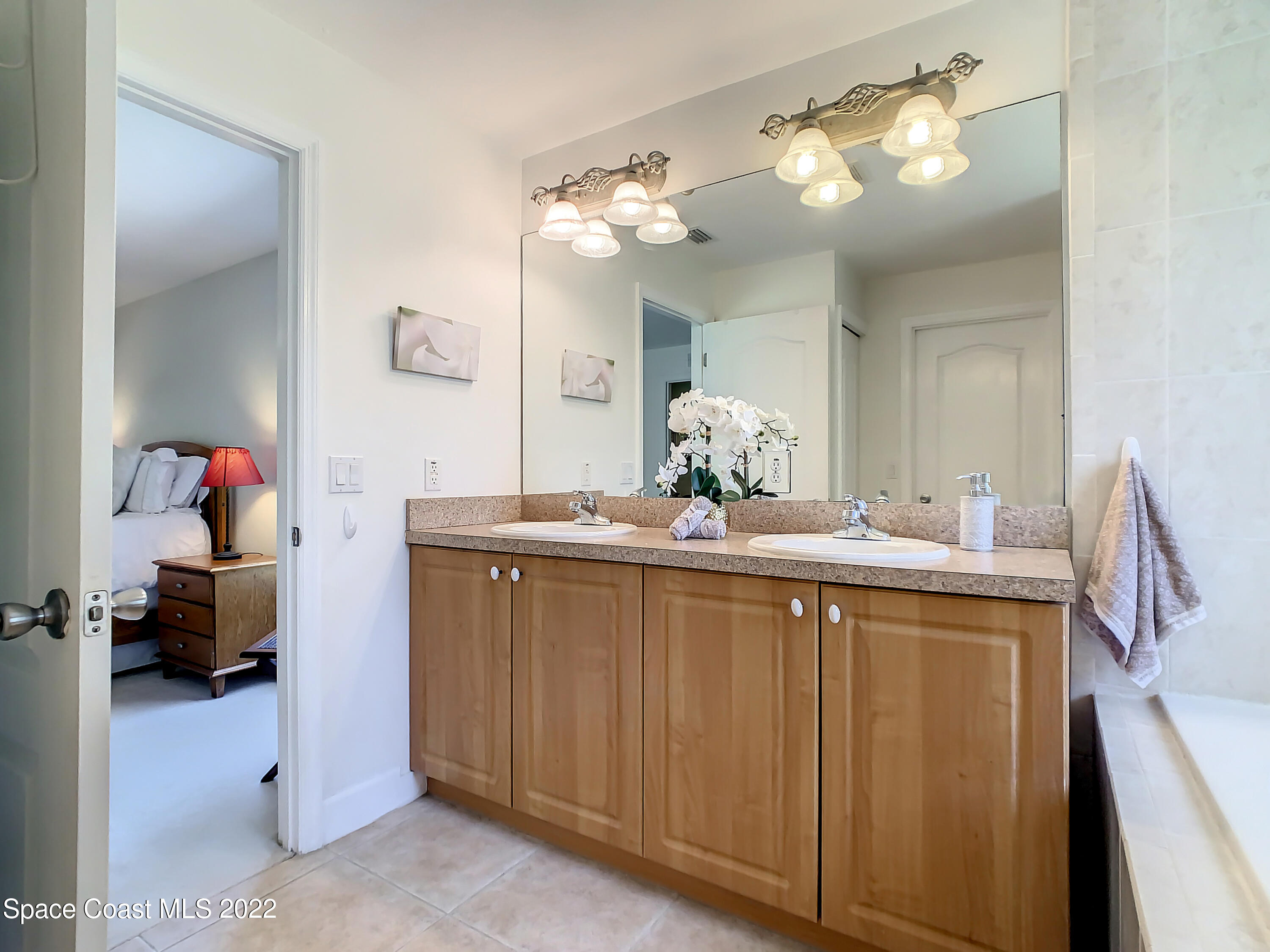 854 Belhurst Lane