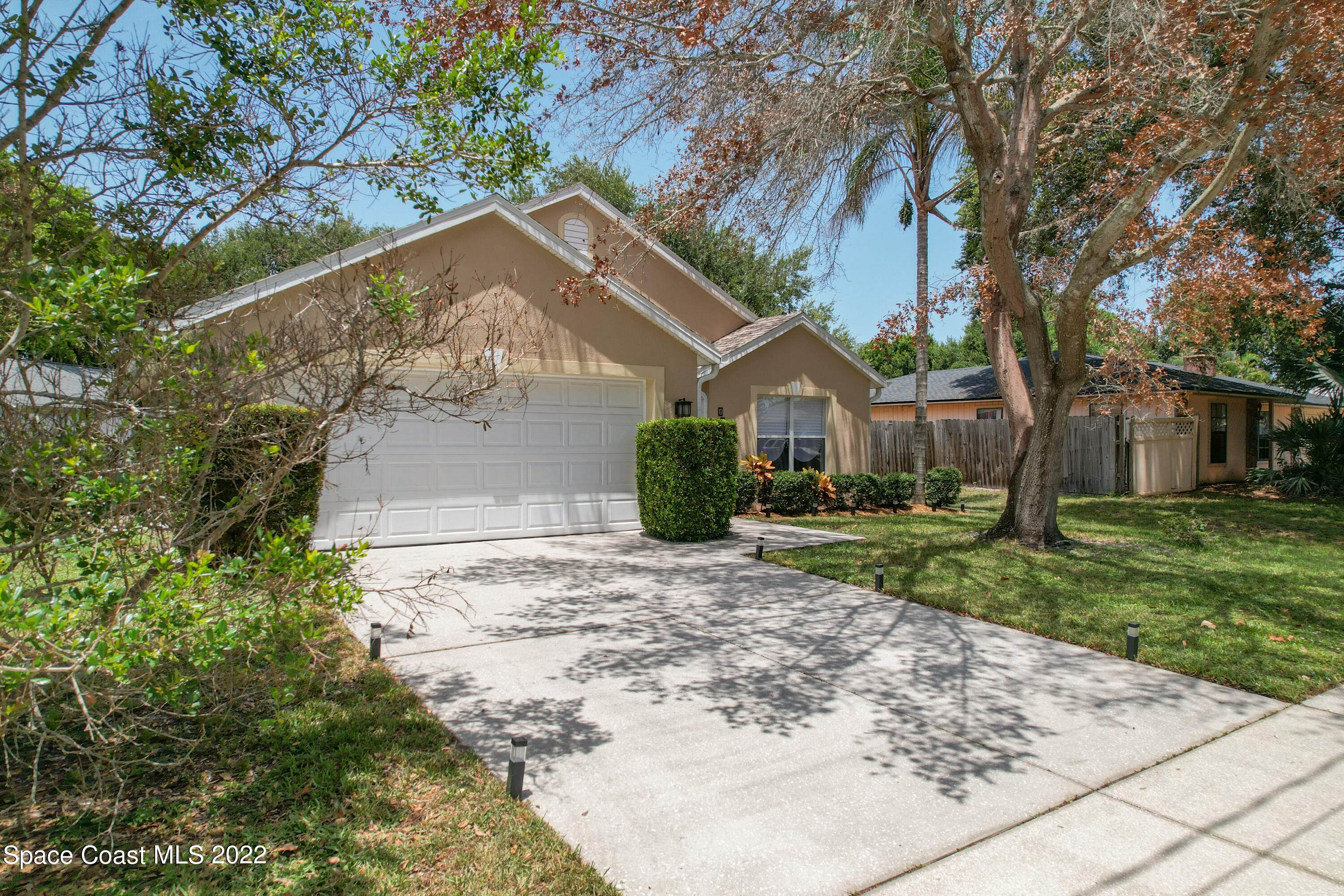 854 Belhurst Lane
