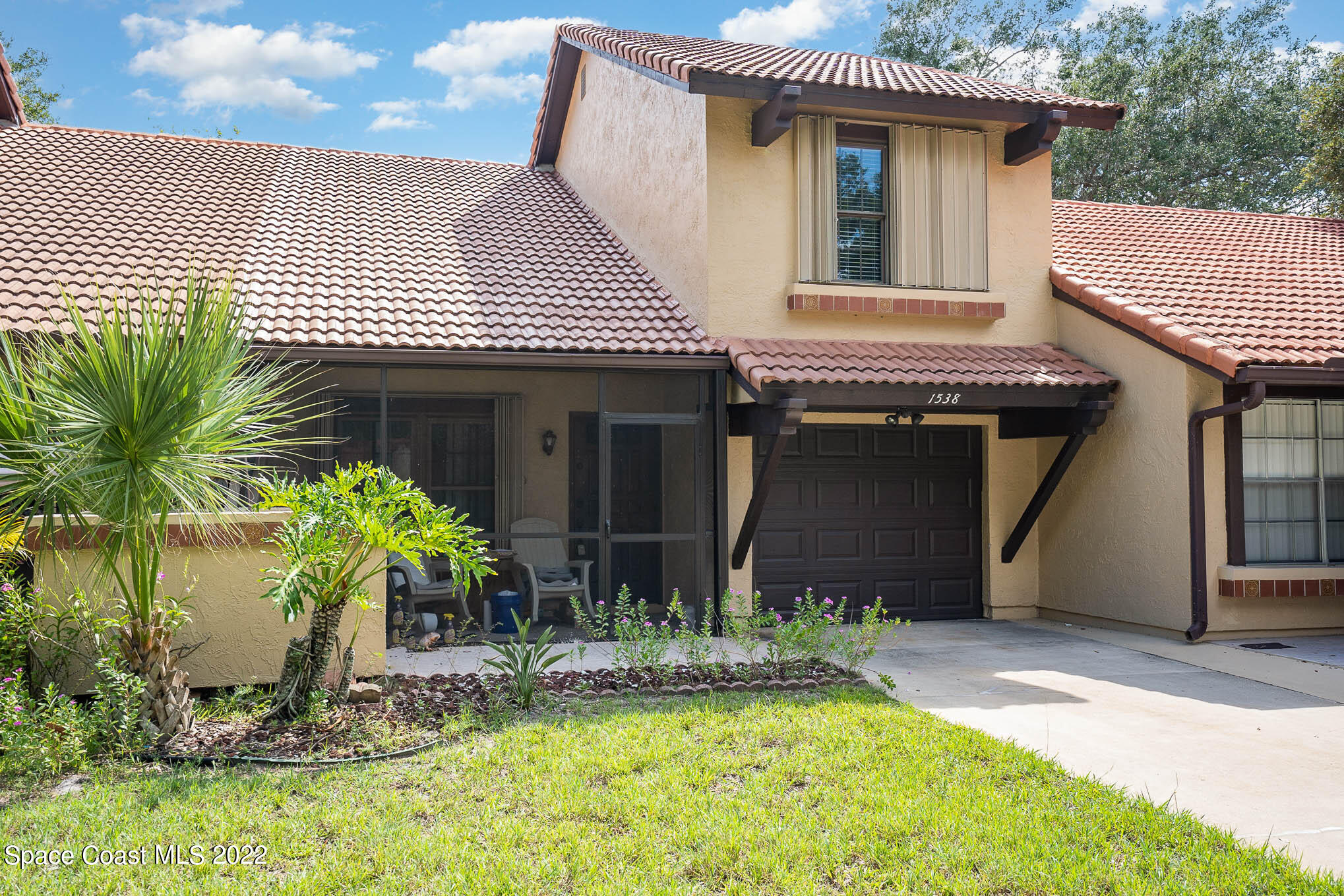 1538 Waldorf Circle NE