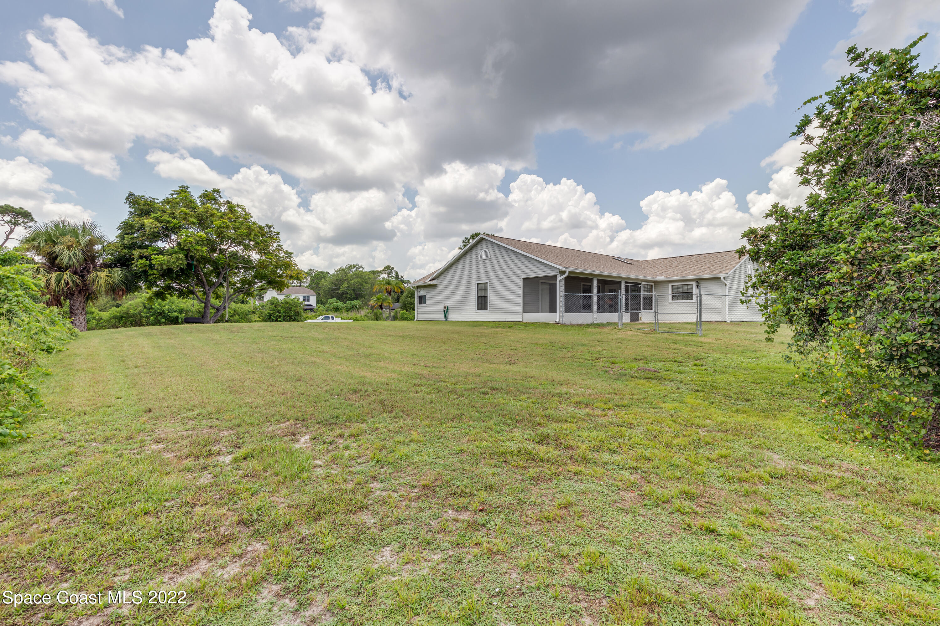 1515 Van Camp Avenue SE, 16