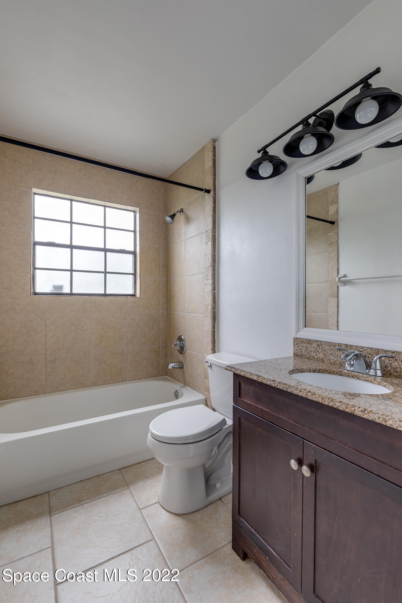 1515 Van Camp Avenue SE, 16