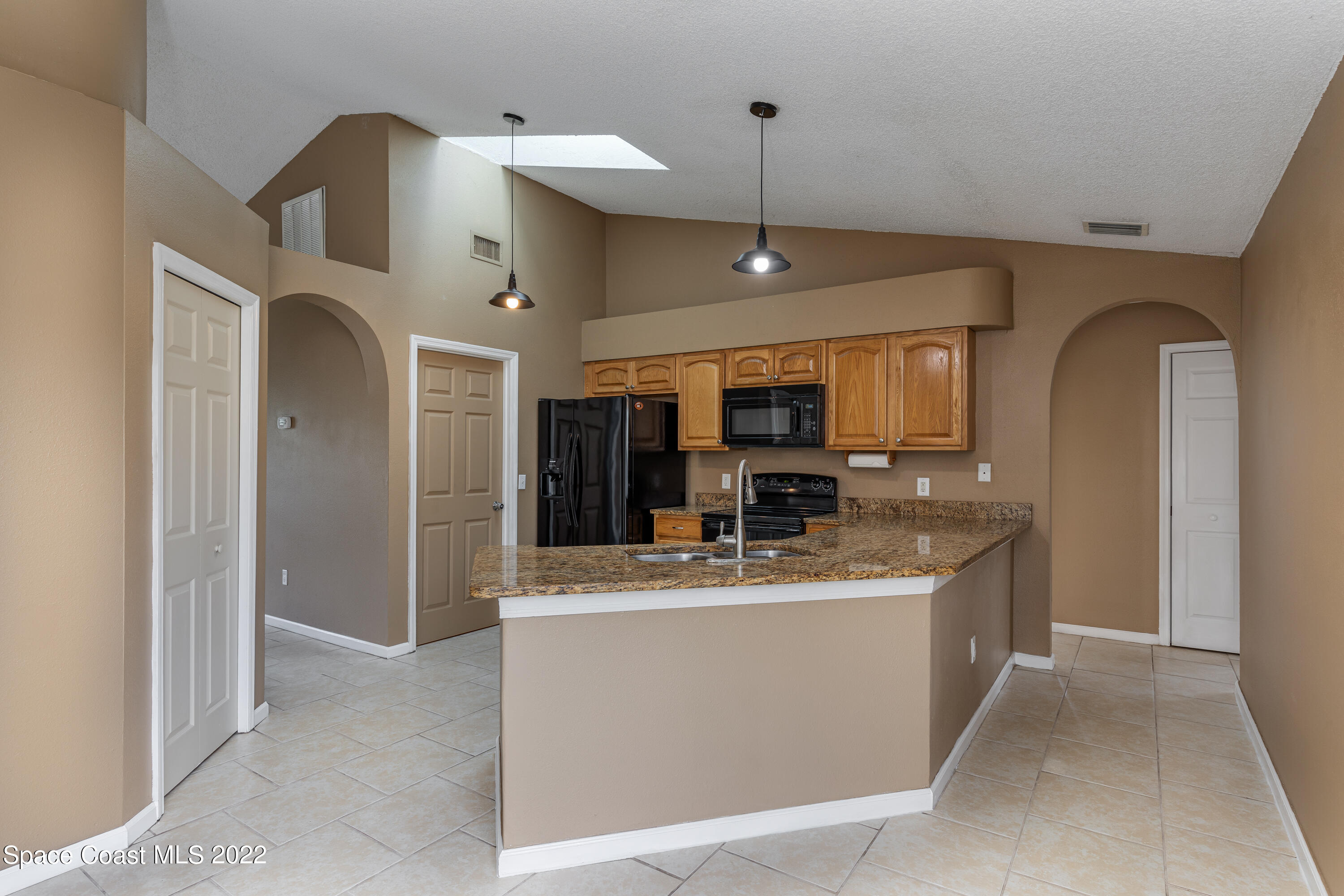 1515 Van Camp Avenue SE, 16