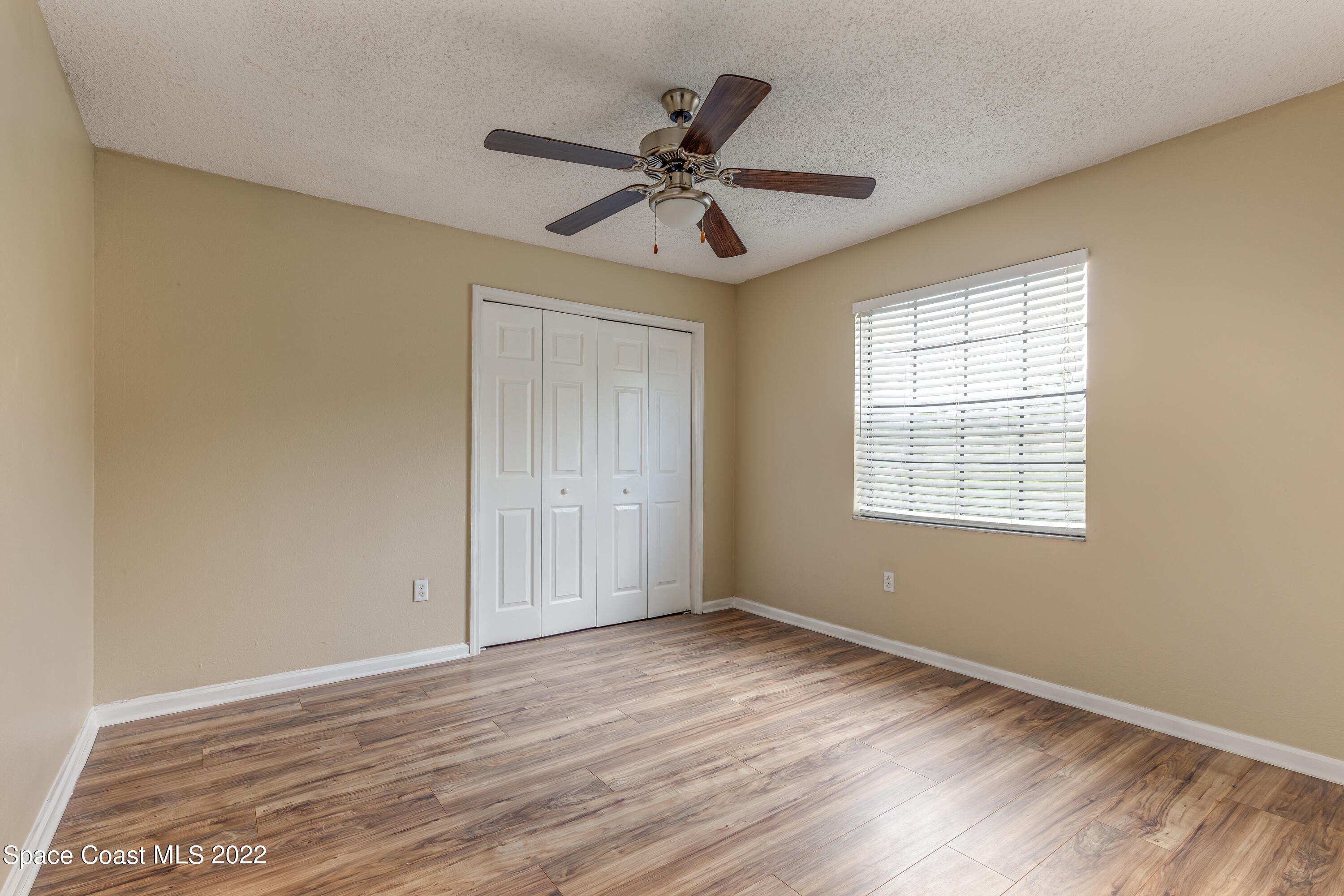 1515 Van Camp Avenue SE, 16