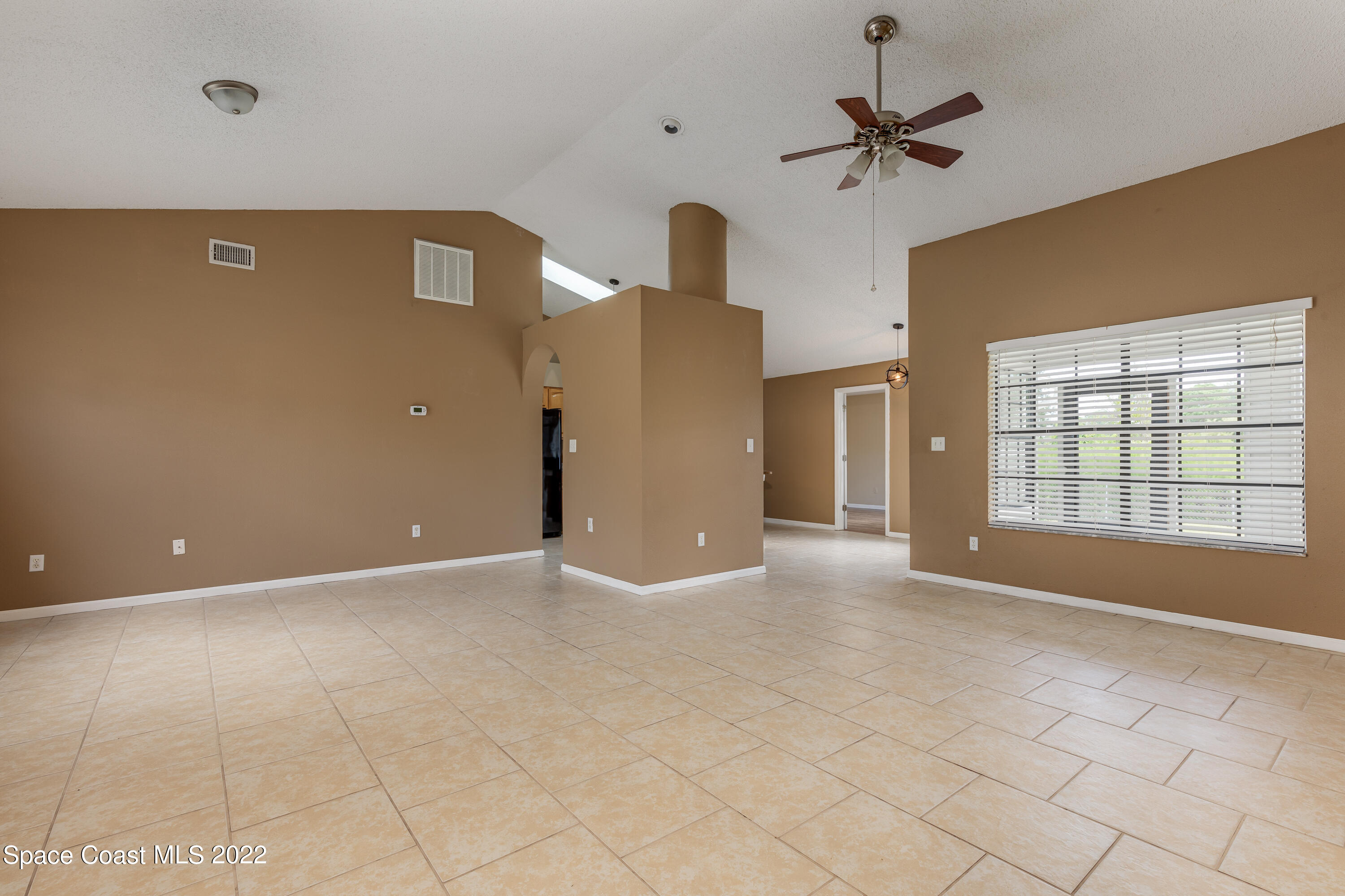 1515 Van Camp Avenue SE, 16