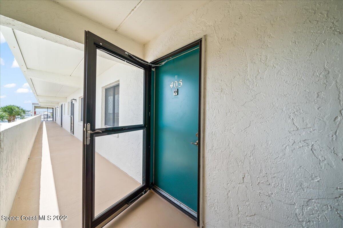 2465 S Washington Avenue, 405