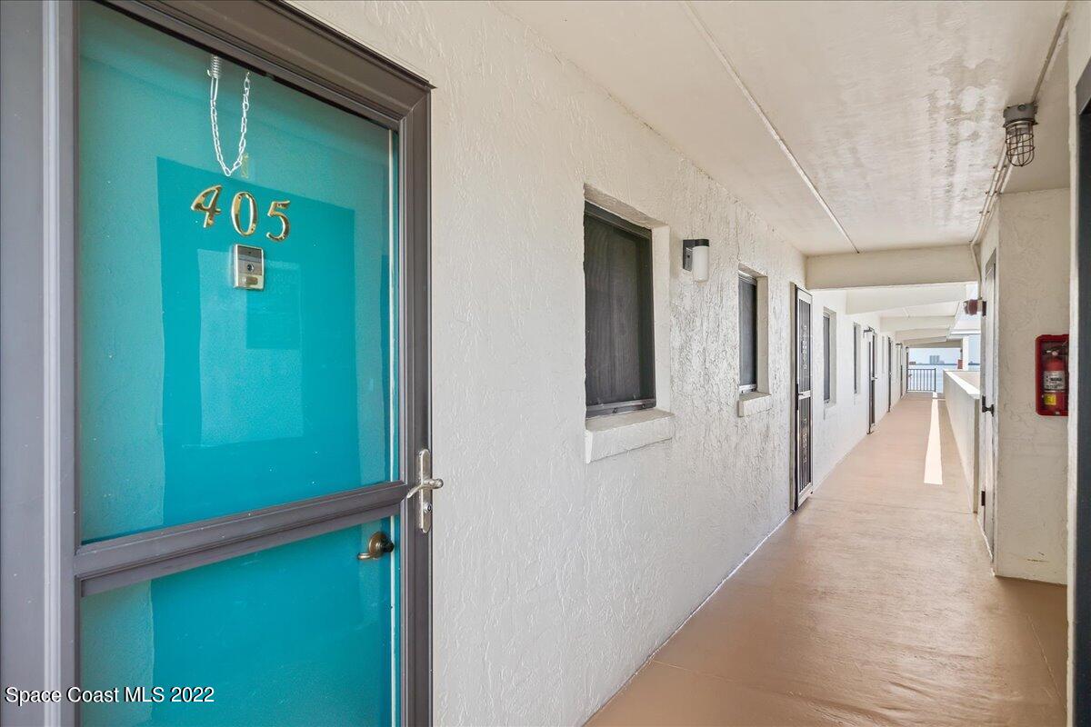 2465 S Washington Avenue, 405