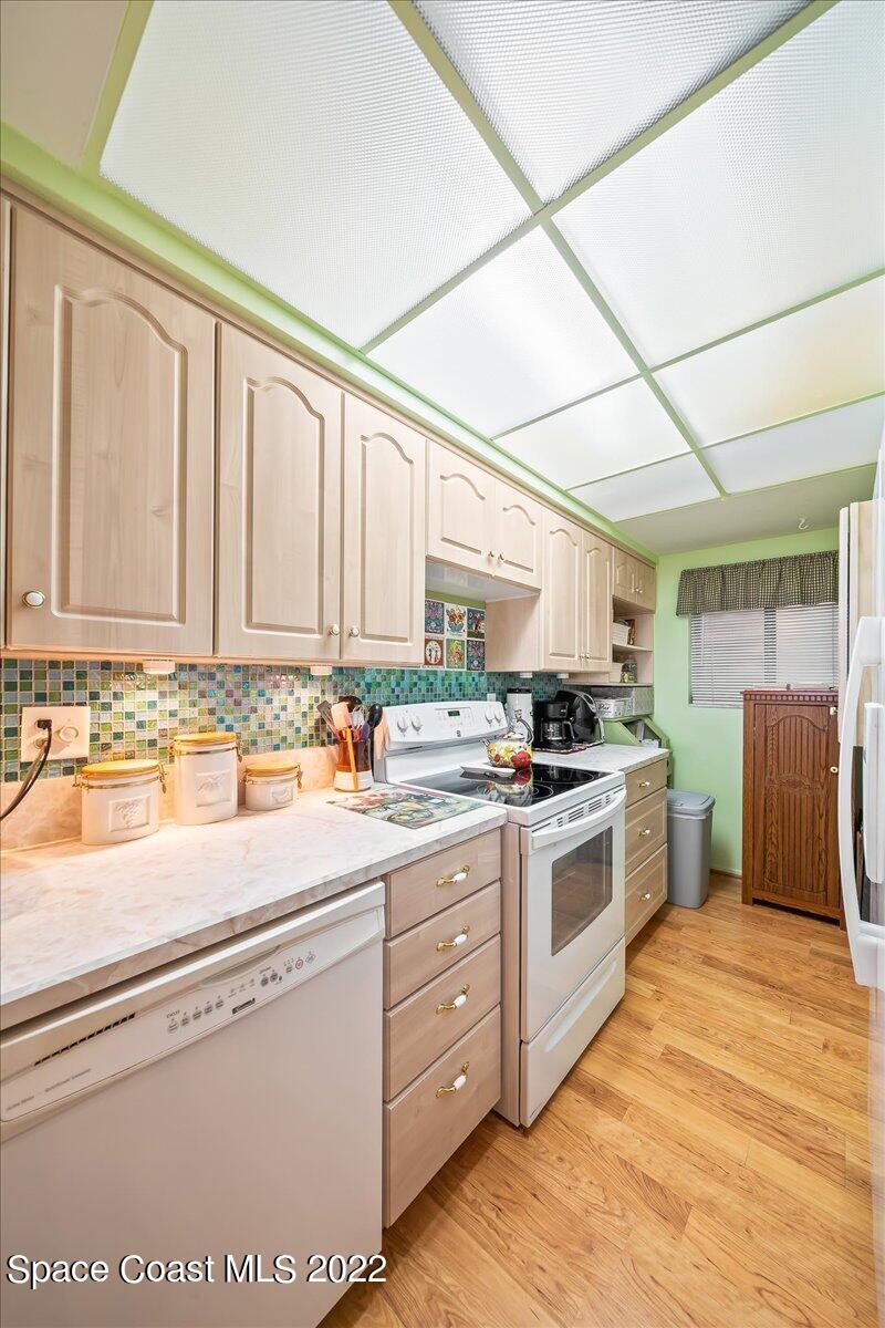 2465 S Washington Avenue, 405