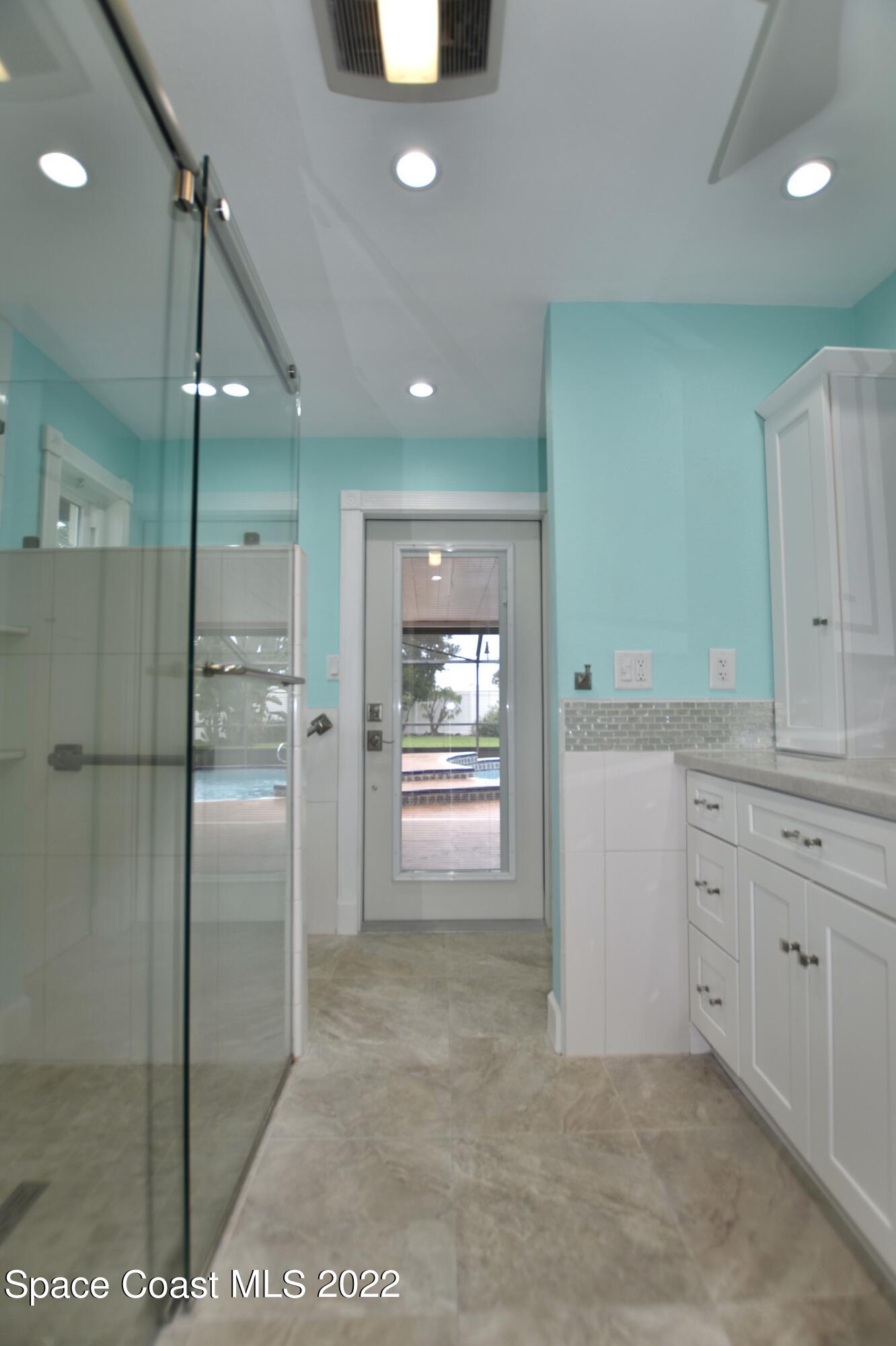 977 Kings Post Road