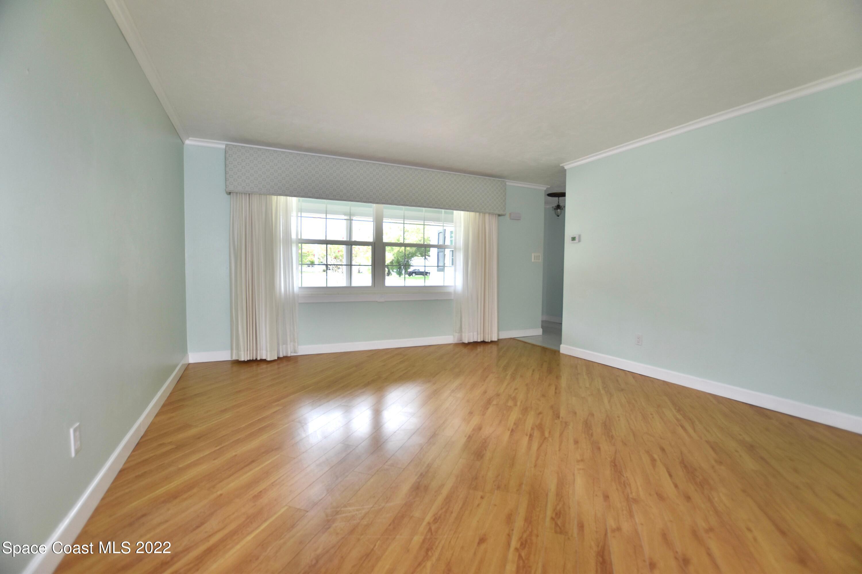 977 Kings Post Road