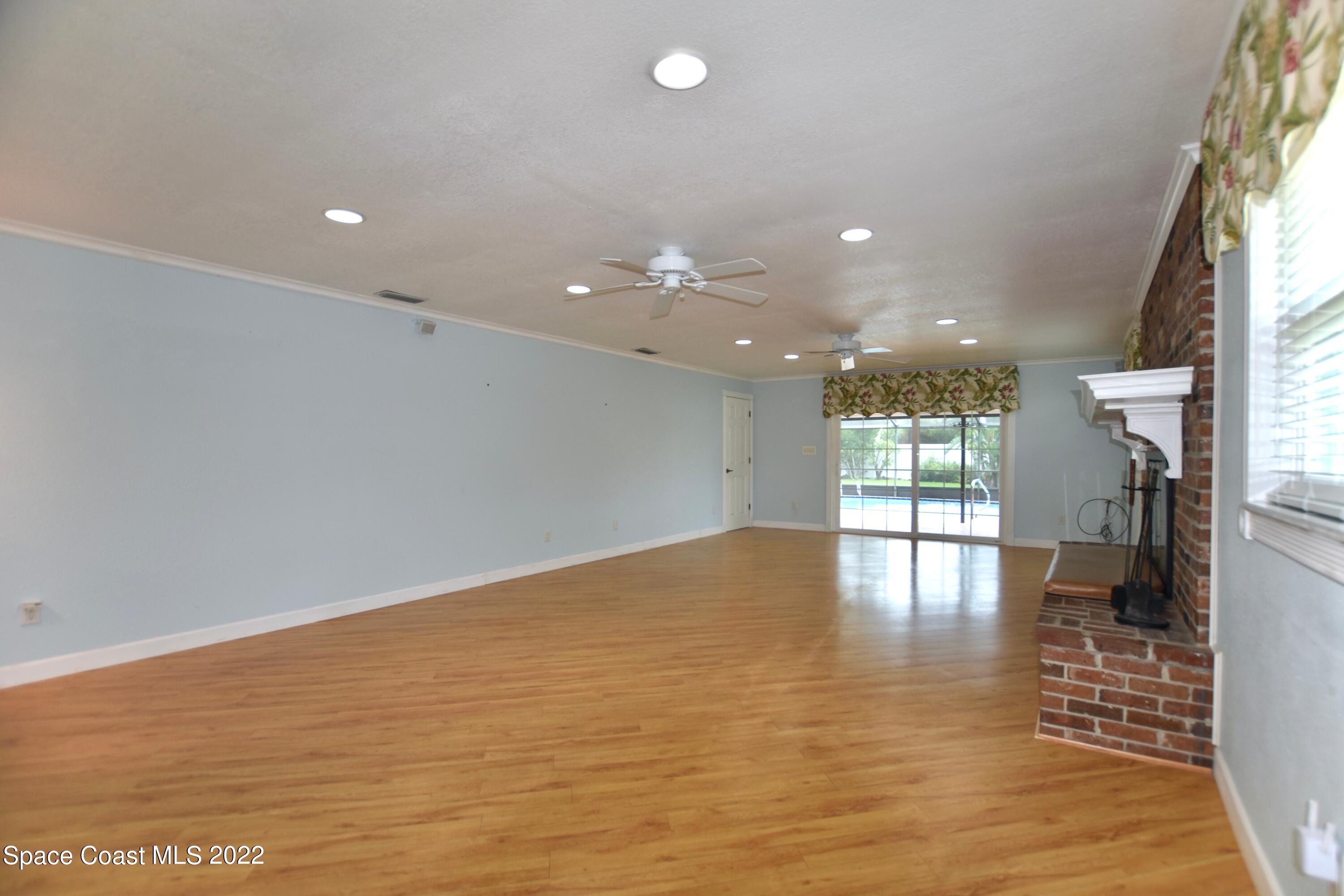 977 Kings Post Road