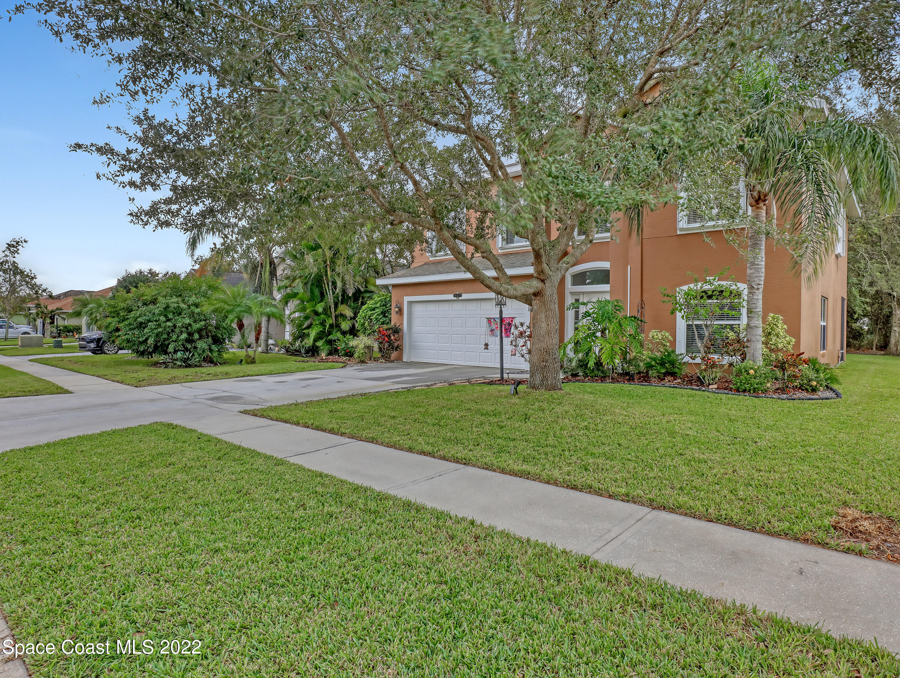 841 Tavernier Circle NE