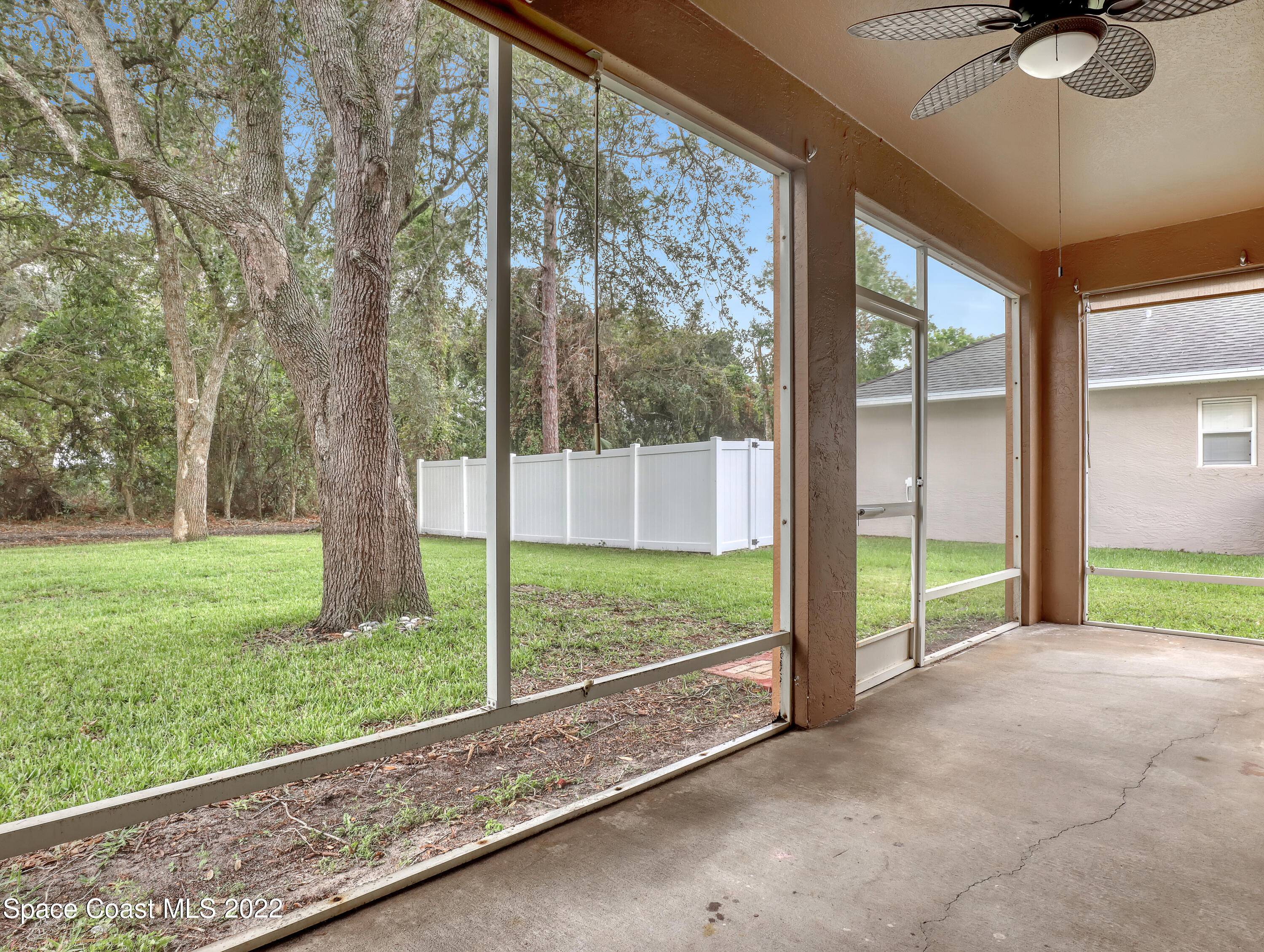 841 Tavernier Circle NE