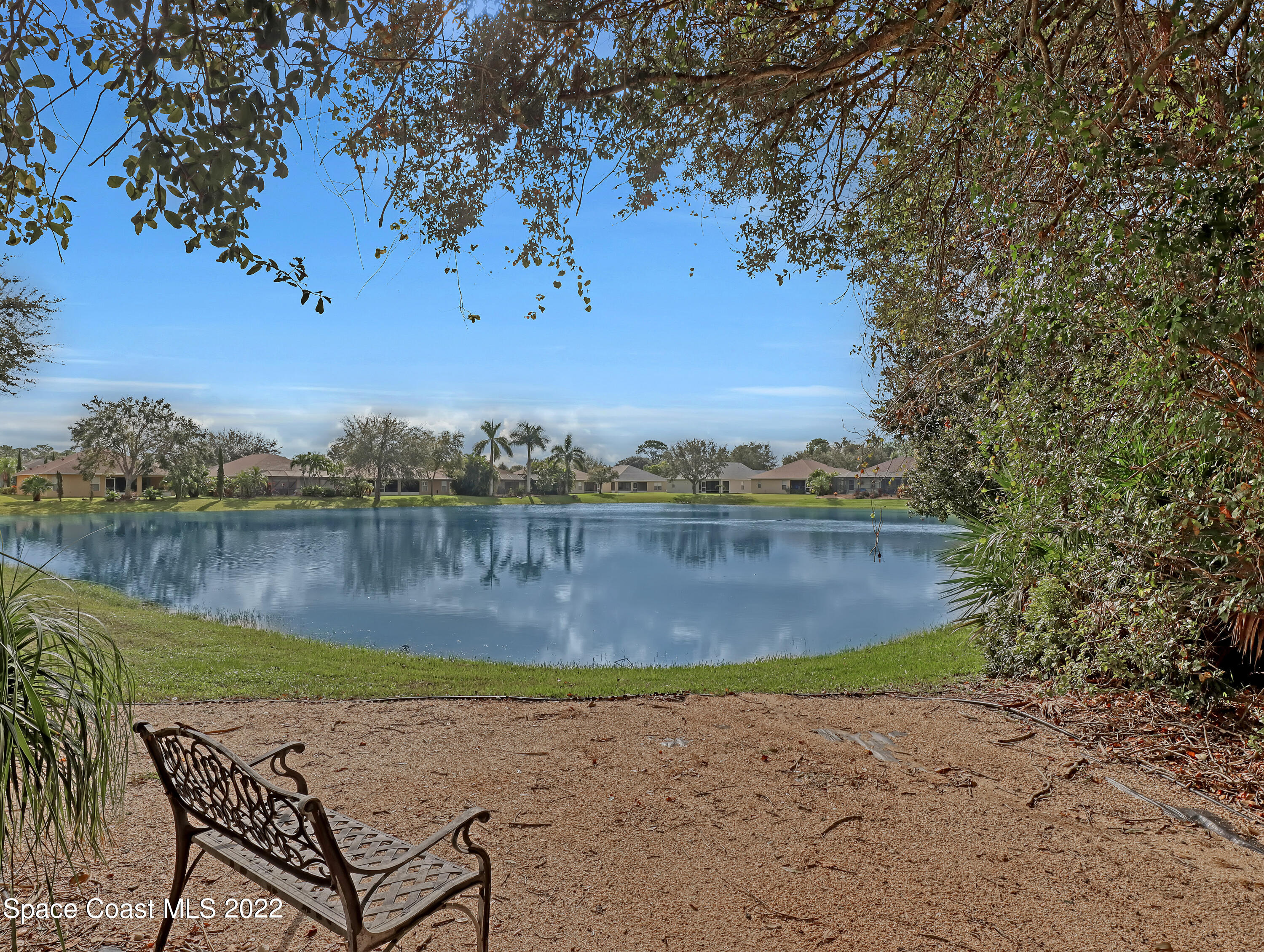841 Tavernier Circle NE