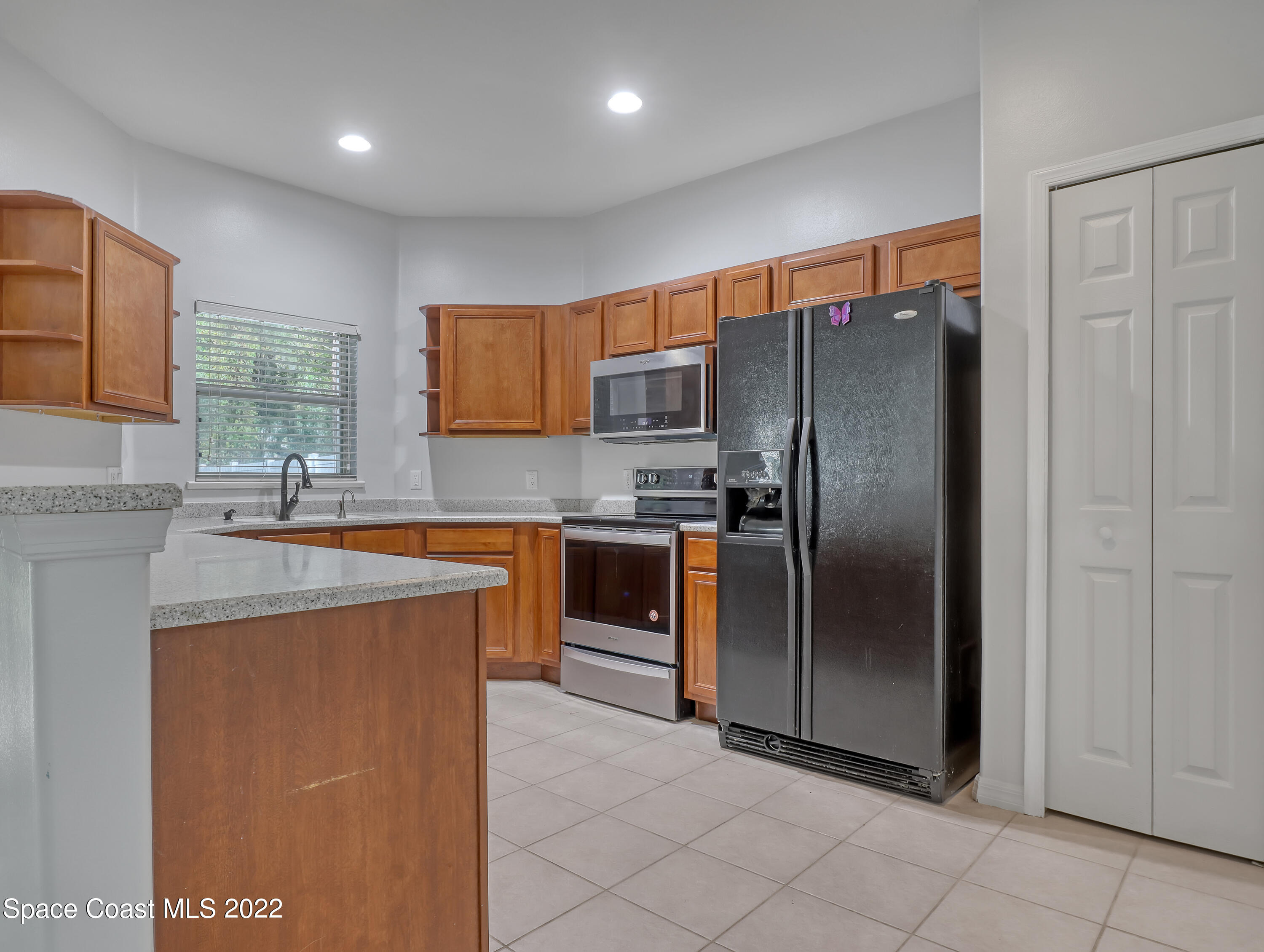 841 Tavernier Circle NE