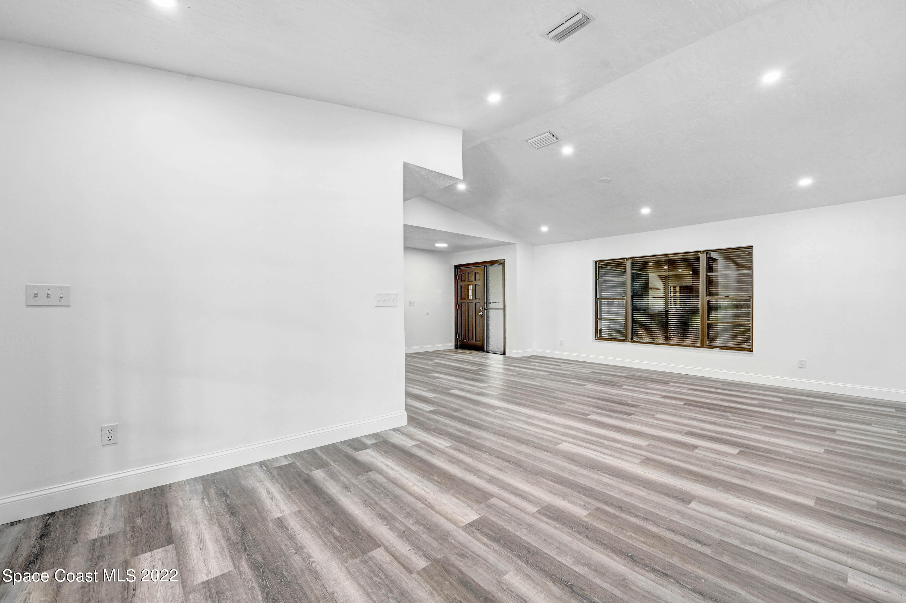 4 Judy Court