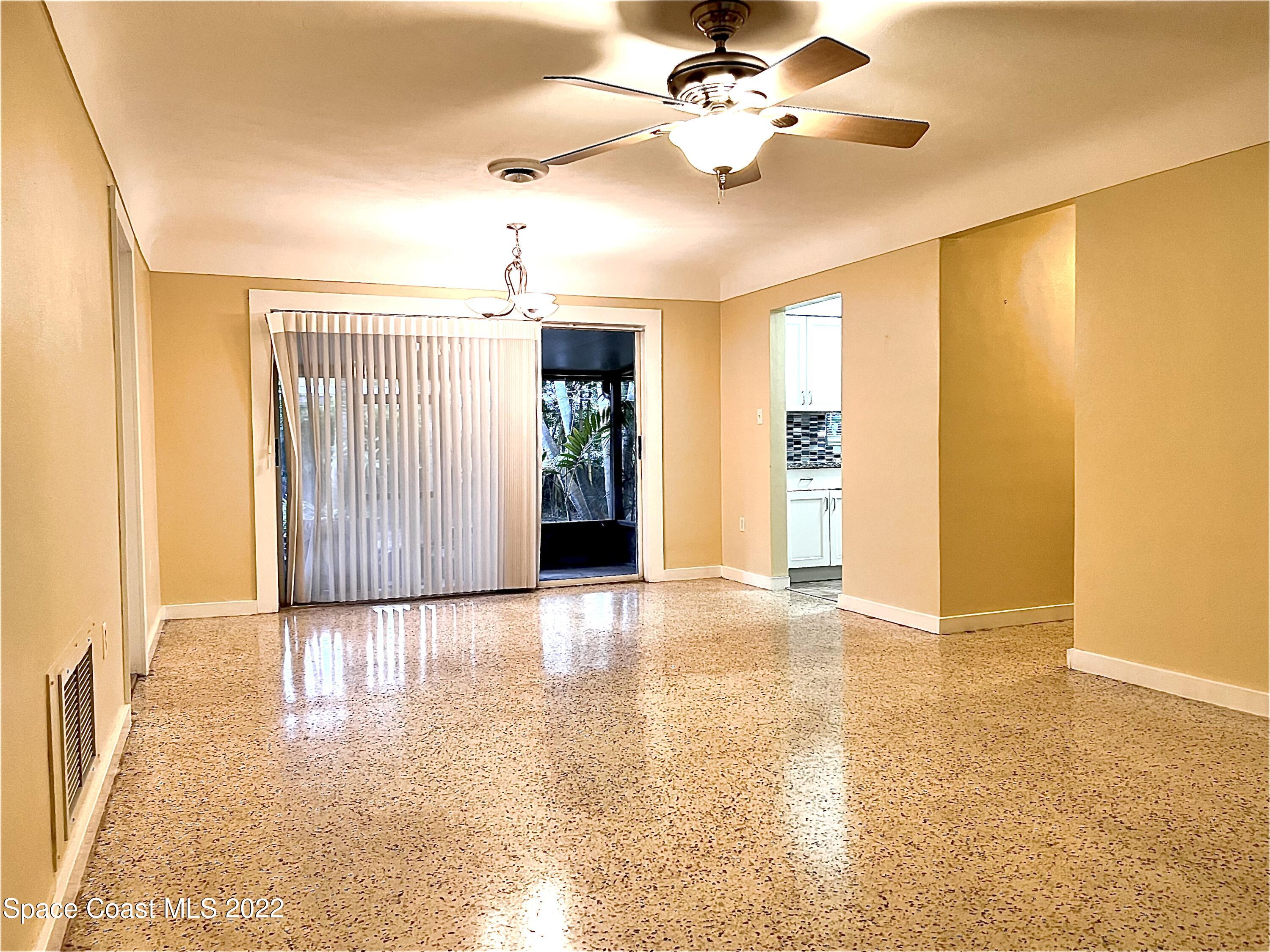 169 SE 2nd Street