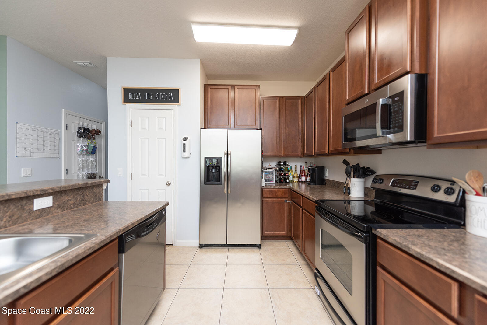 2745 Revolution Street, 106