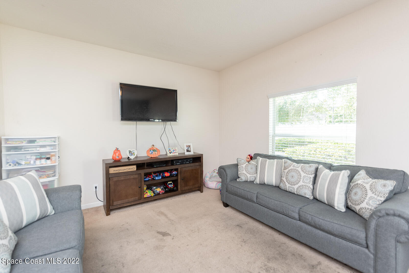 2745 Revolution Street, 106