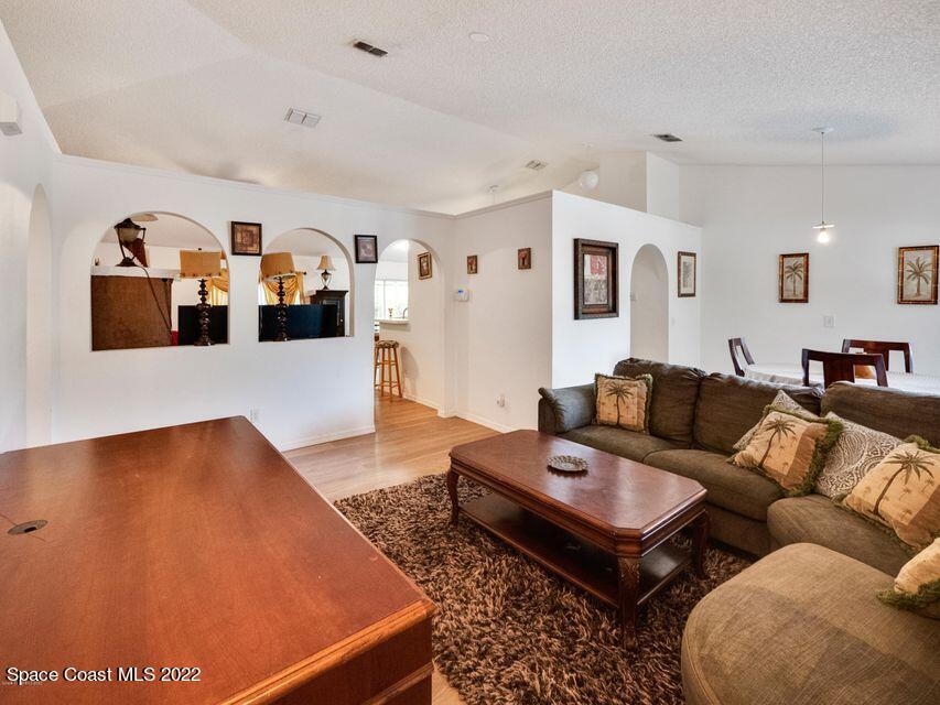 398 Taunton Road SW