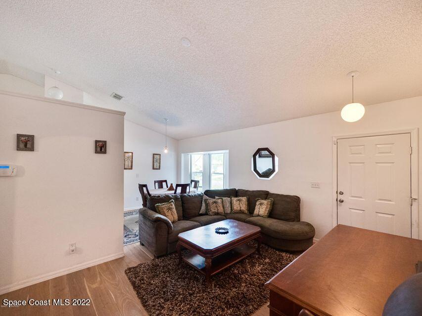 398 Taunton Road SW